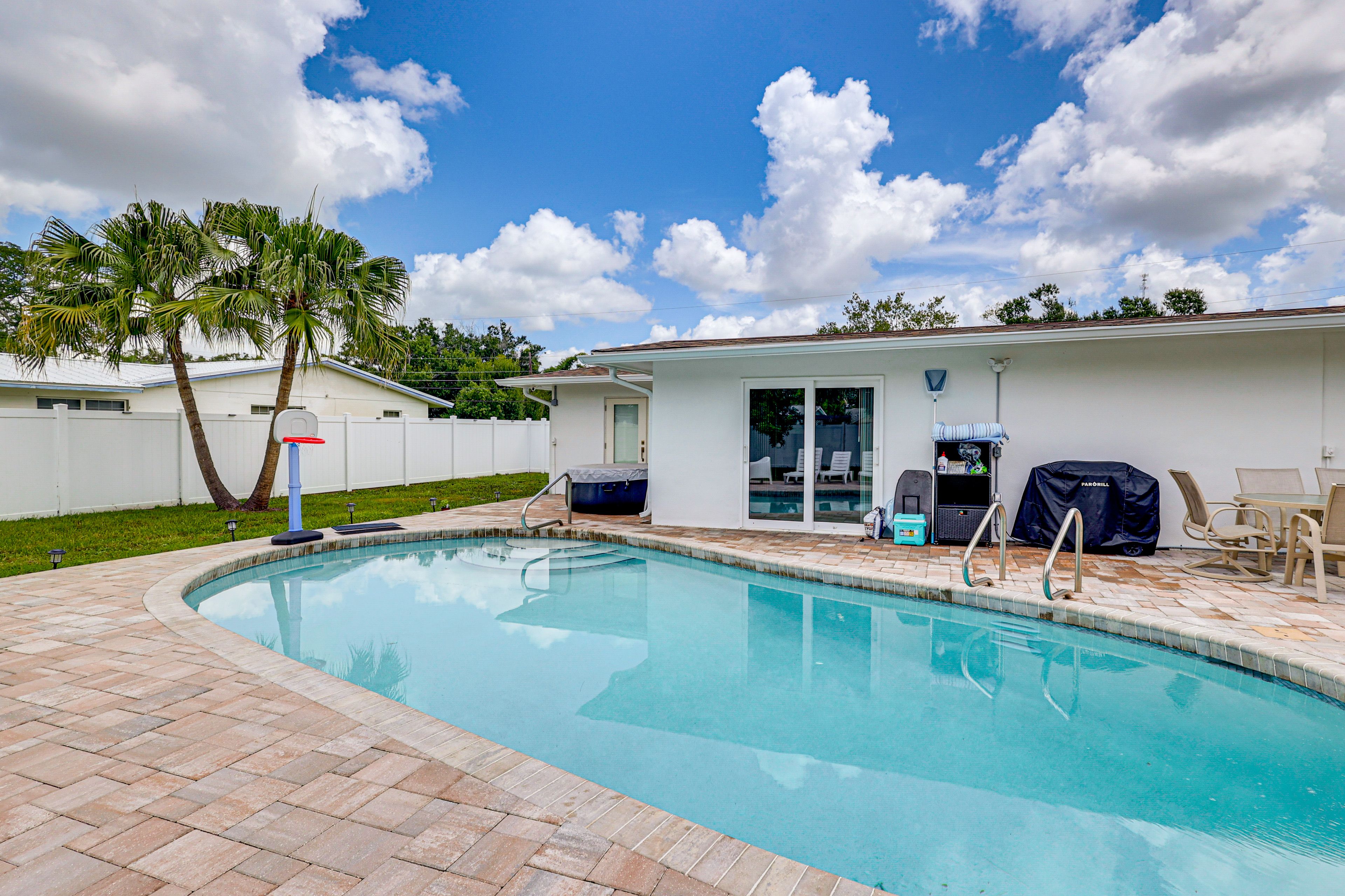 Sarasota Vacation Rental | 3BR | 2BA | 1,730 Sq Ft