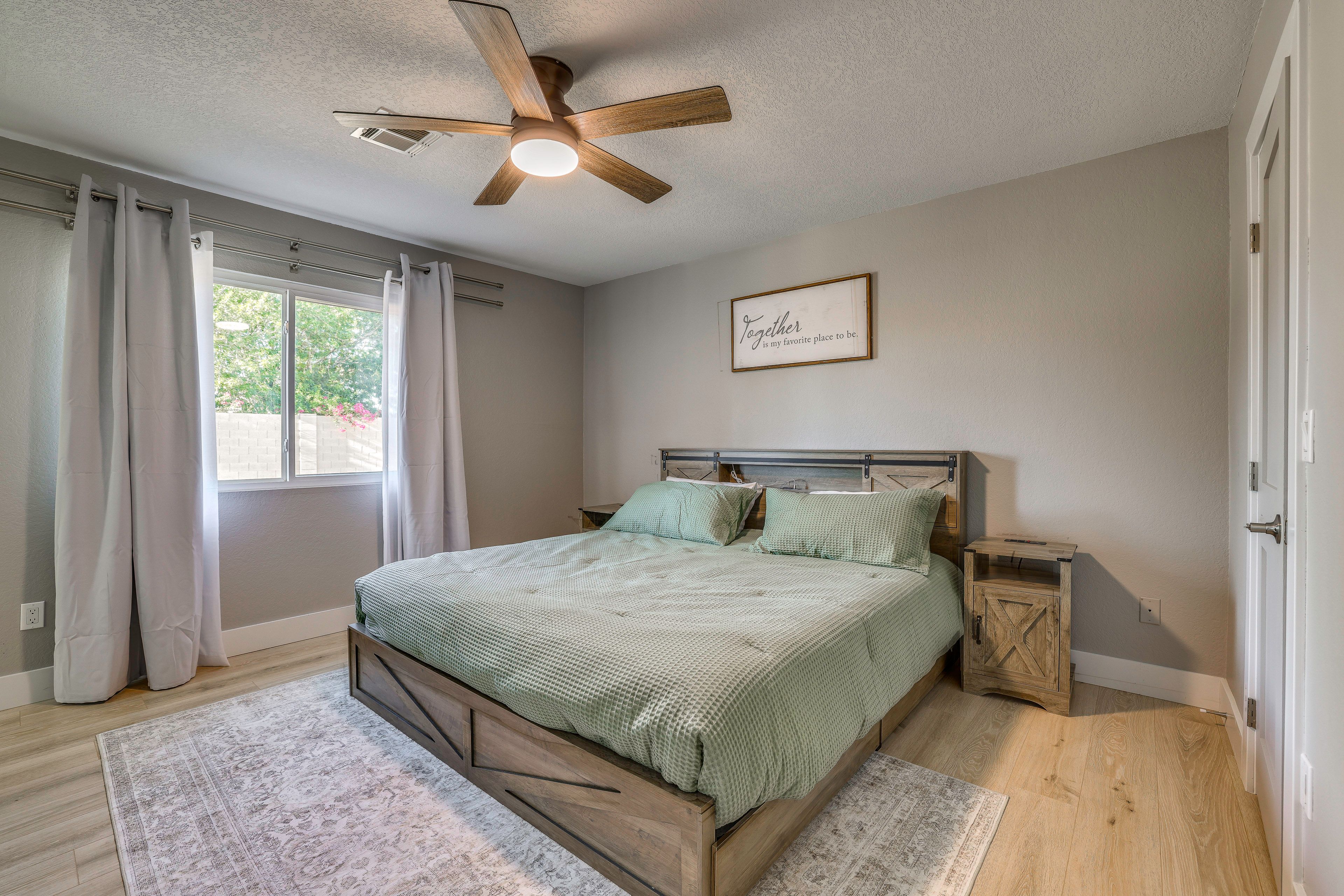 Bedroom 1 | King Bed