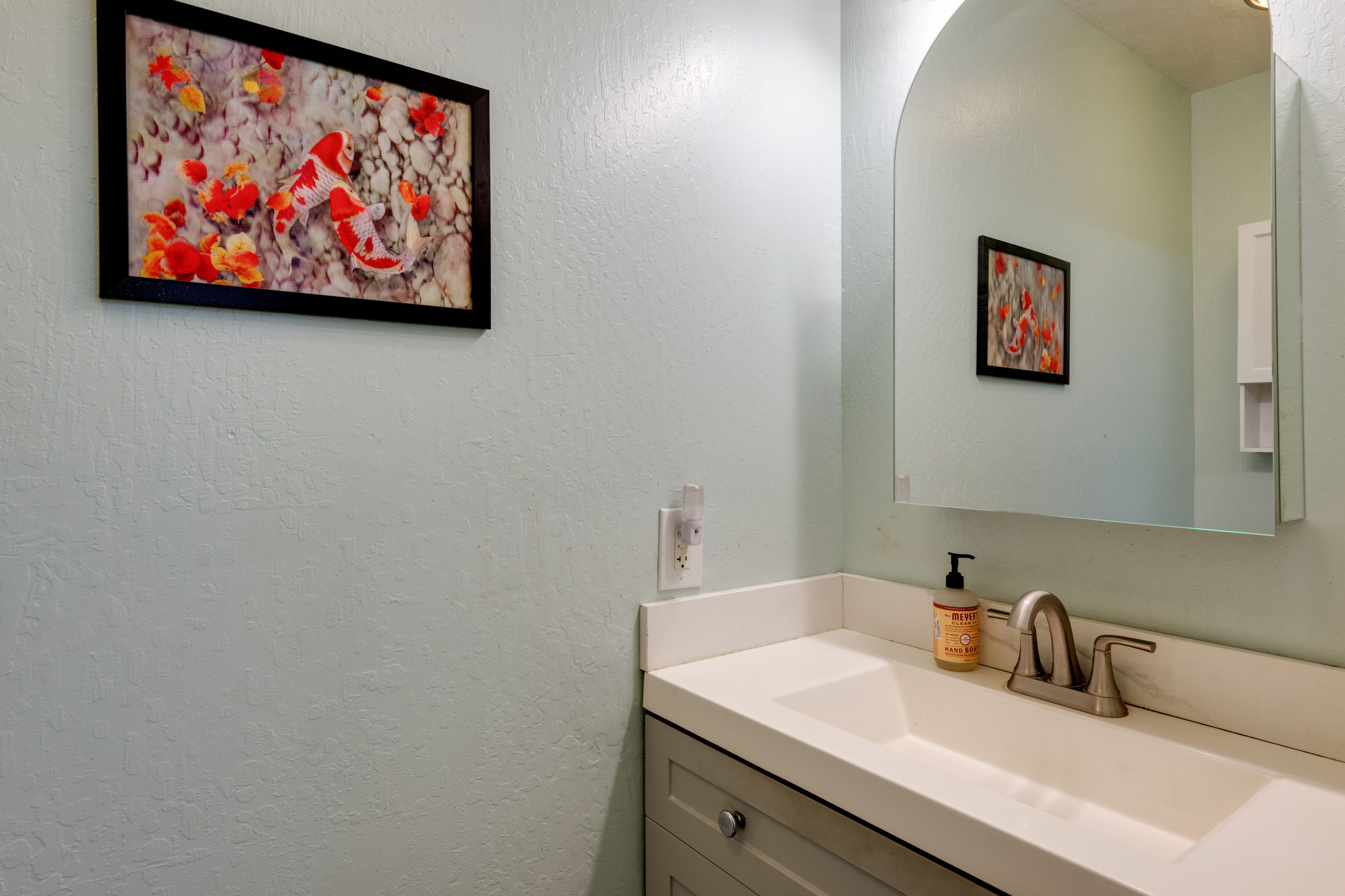 Half Bath | 1st Floor