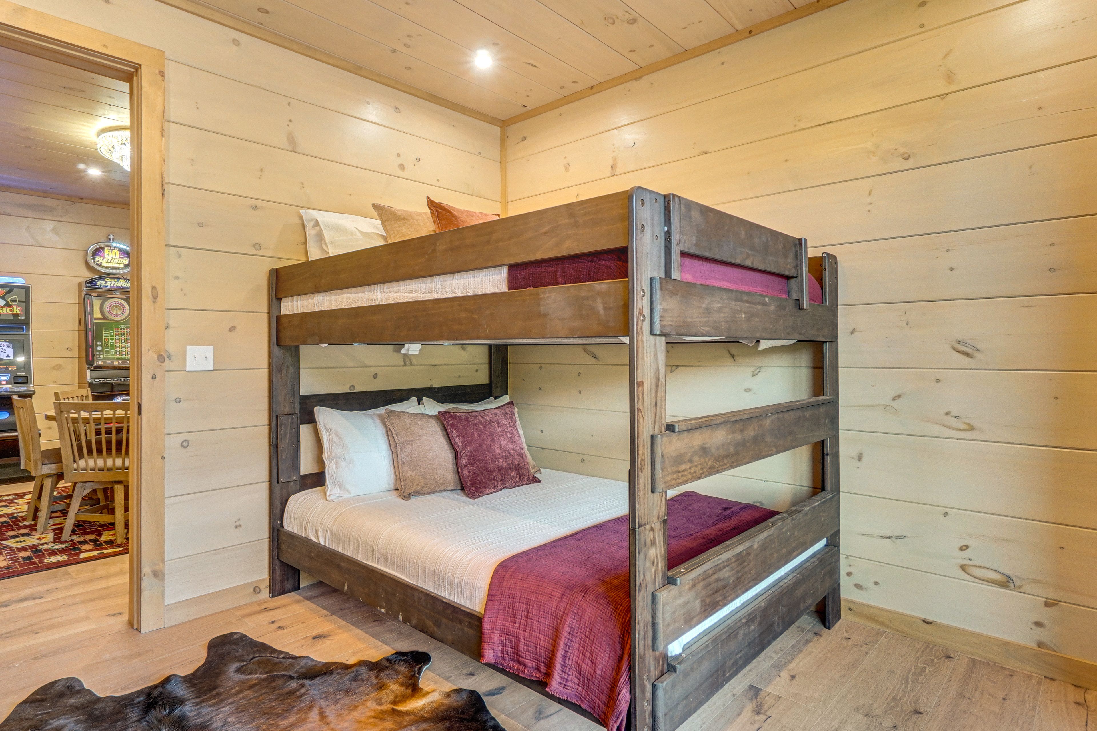 Bedroom 3 | Queen Bunk Bed