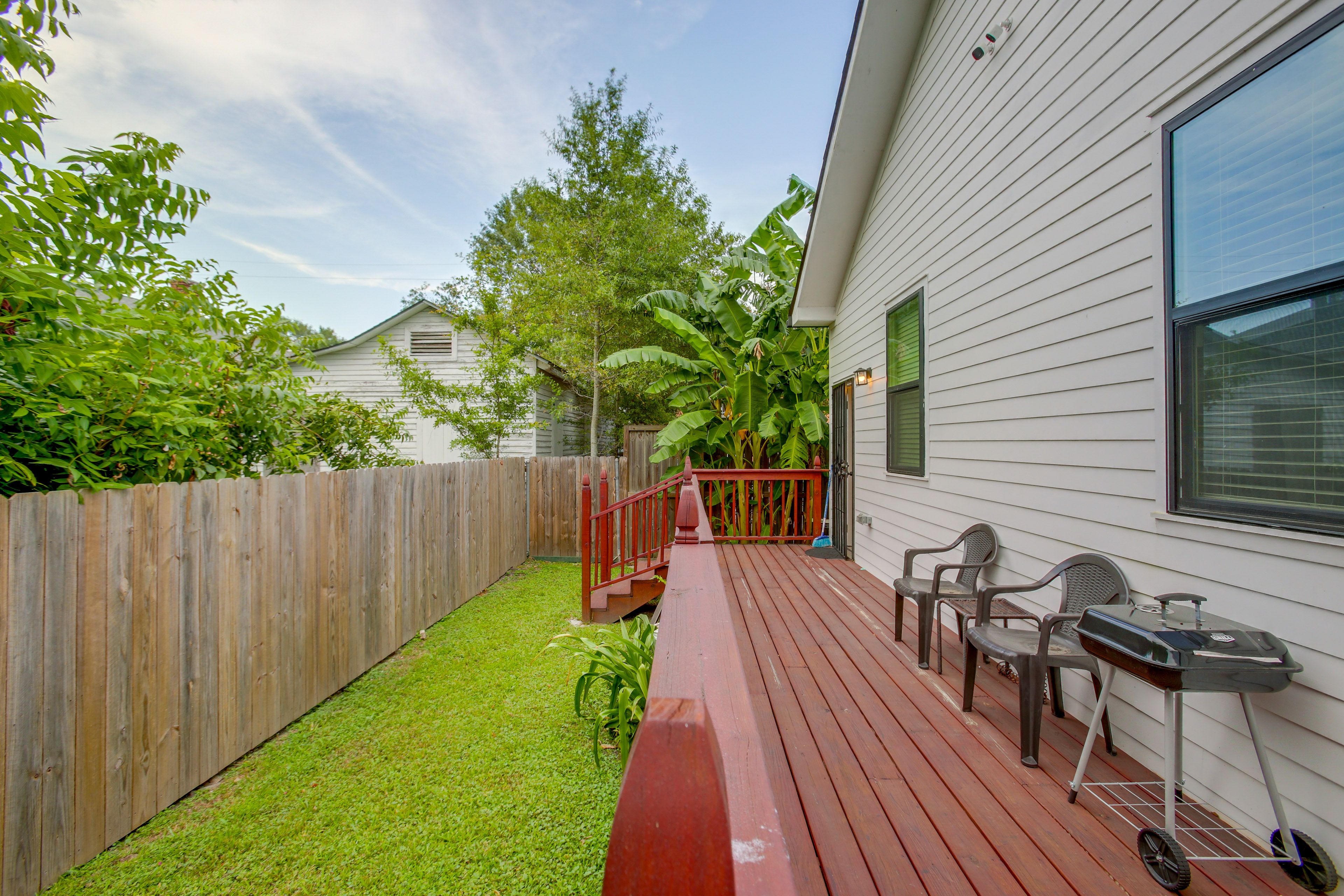 Shared Deck | Fenced Backyard