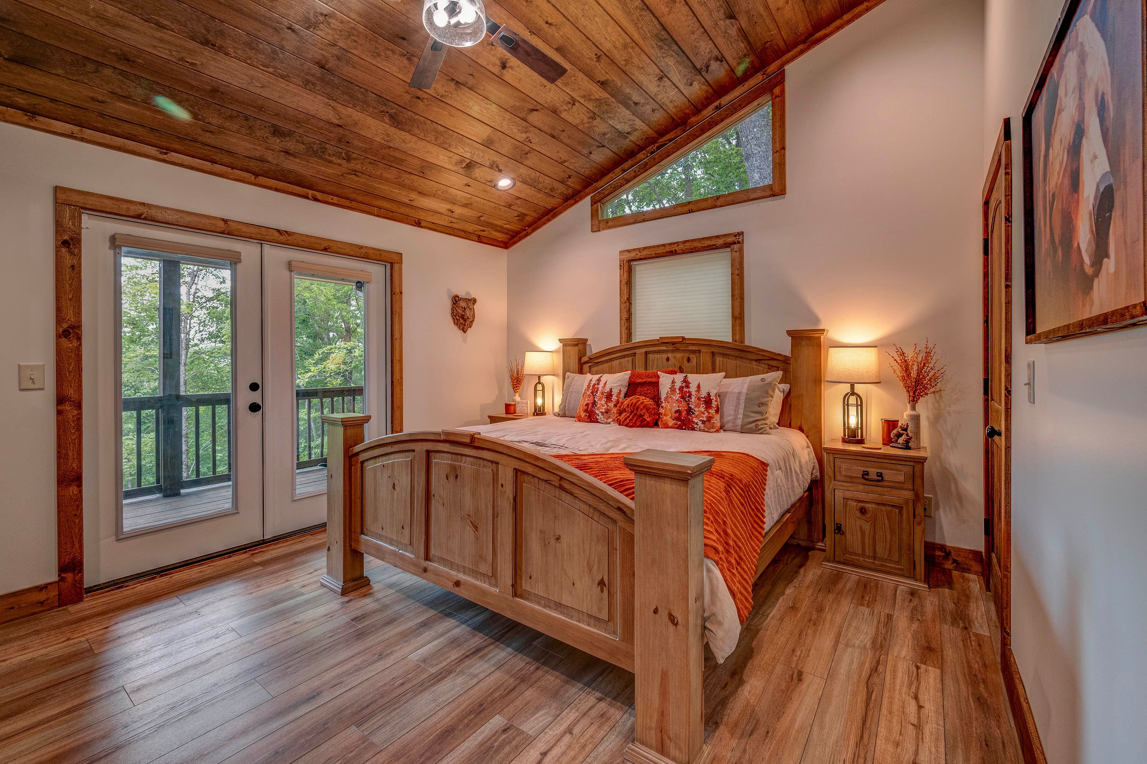 Bedroom 1 | King Bed