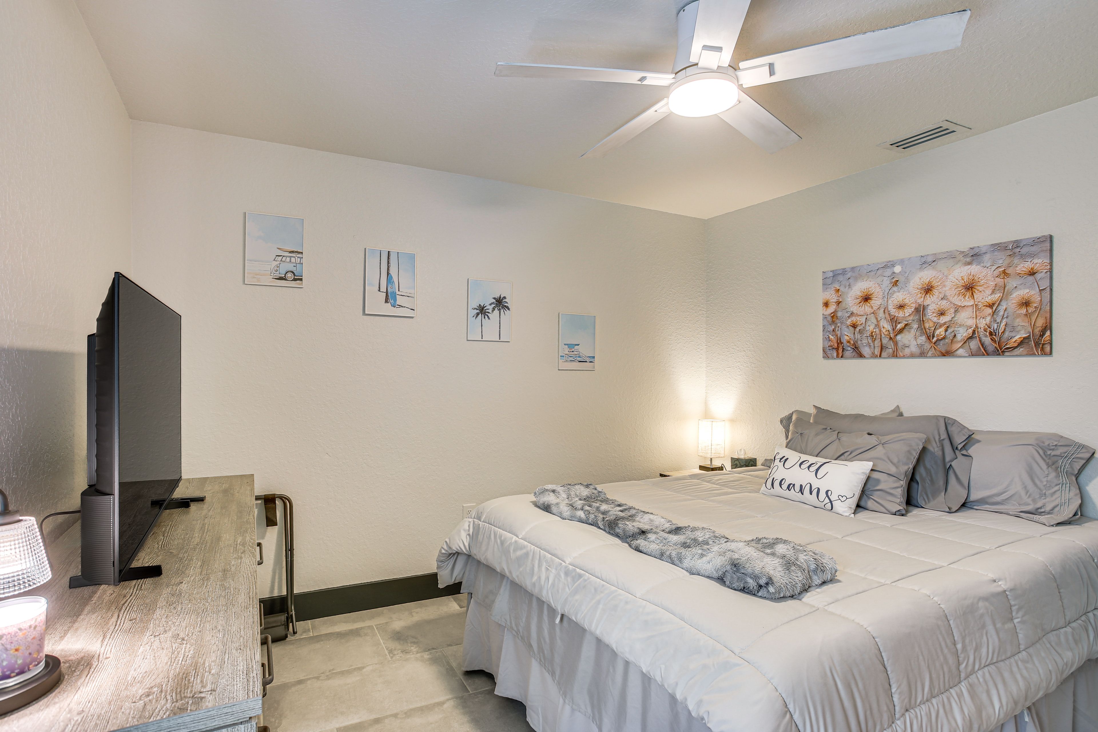 Bedroom 2 | Queen Bed