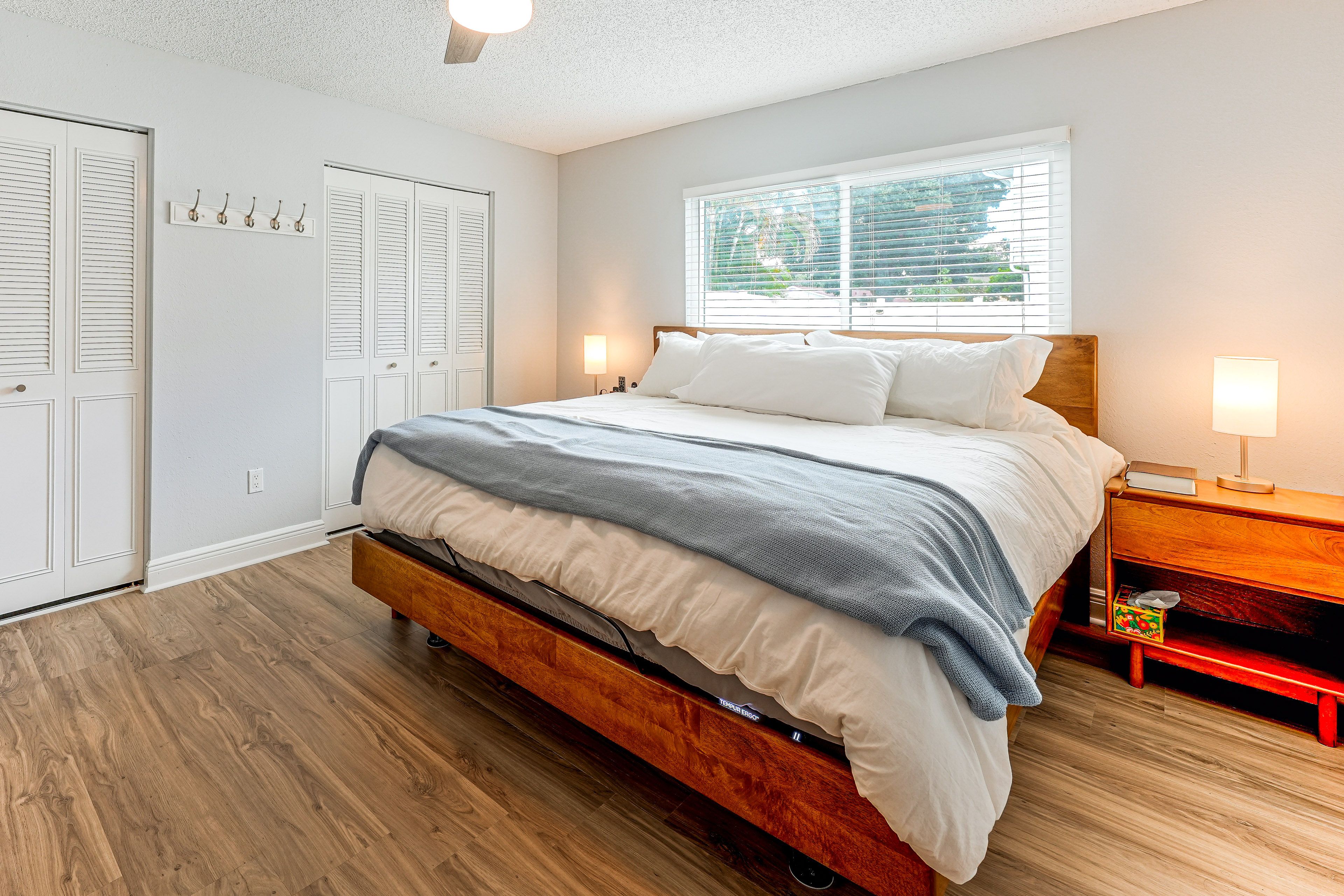 Bedroom 1 | King Bed