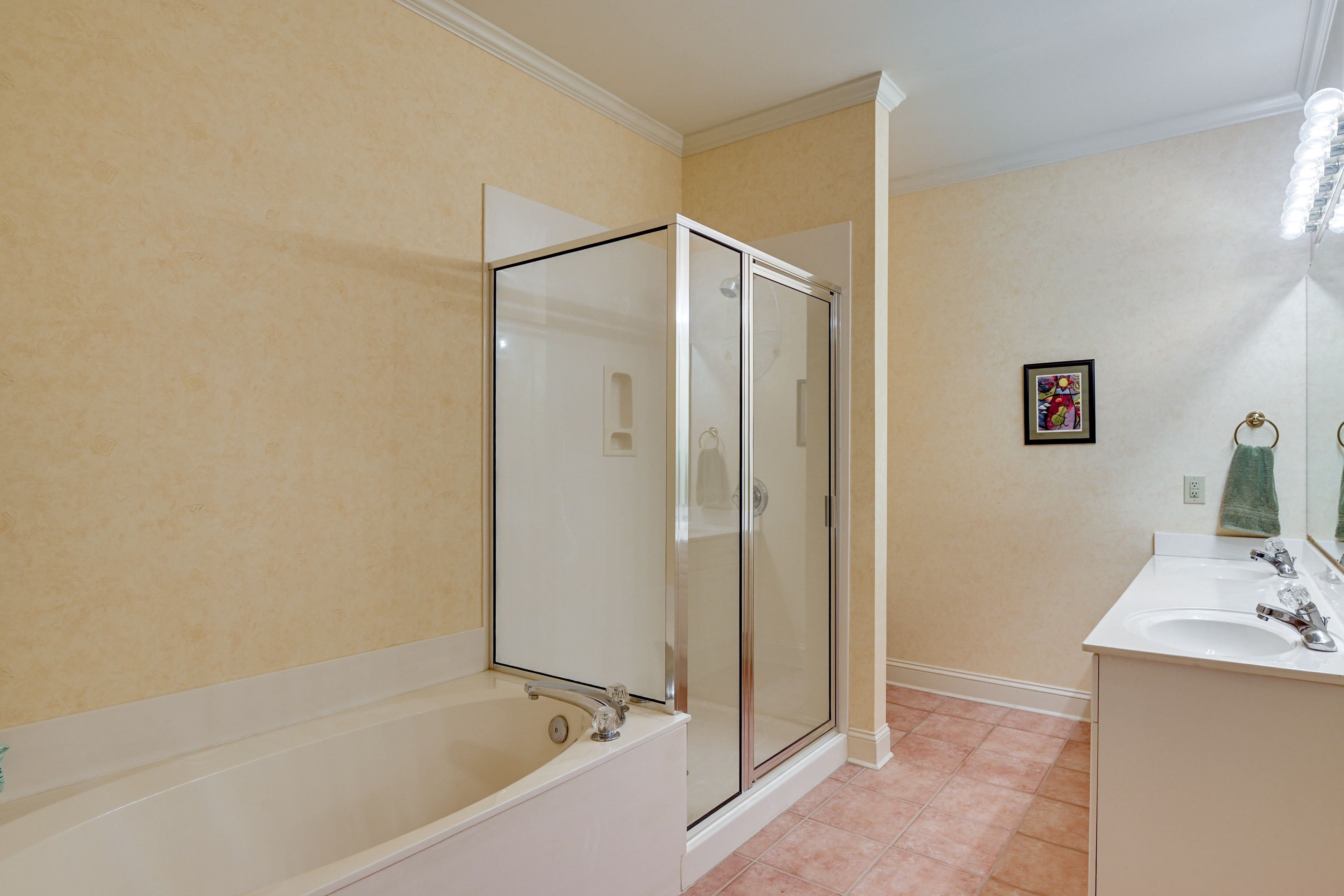 Full Bathroom | 1st Floor