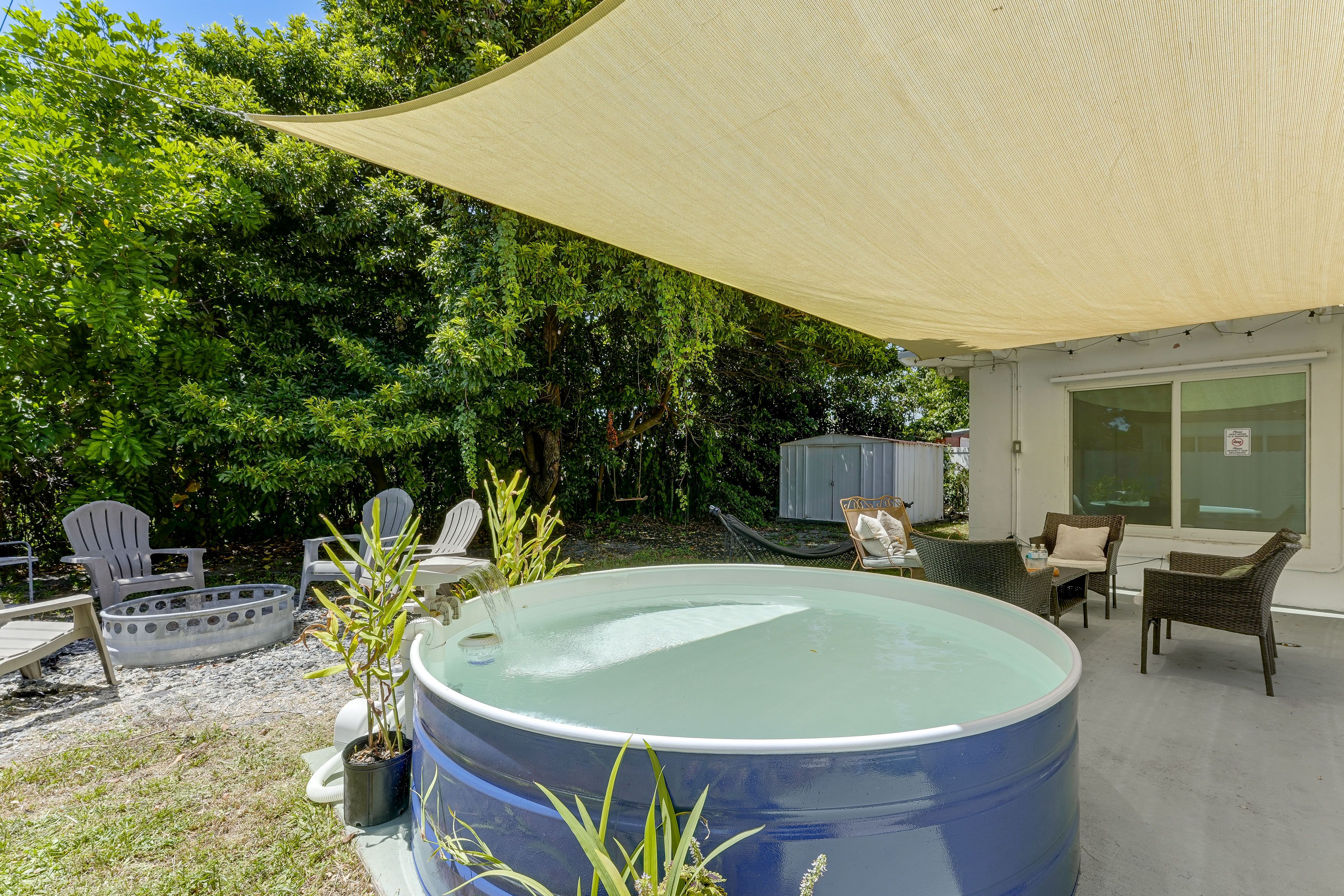 Hollywood Vacation Rental | 4BR | 2BA | 1,595 Sq Ft | 2 Steps to Enter