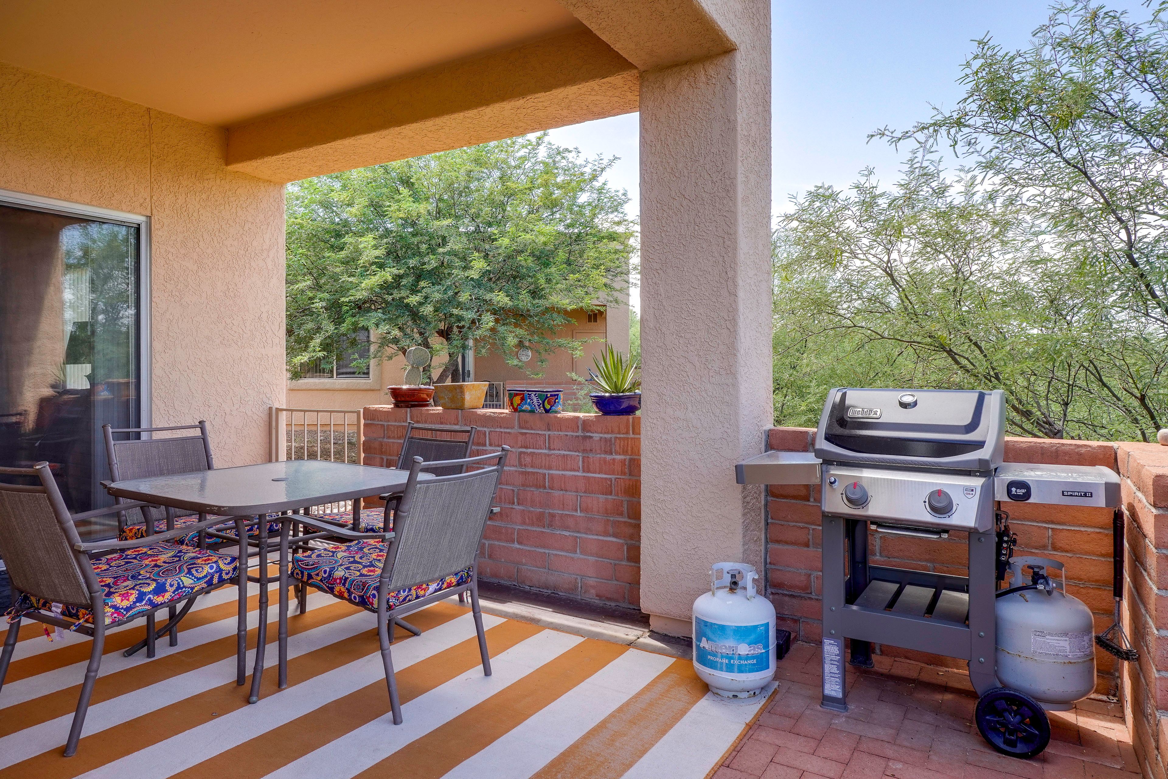 Deck | Gas Grill | Dining Area