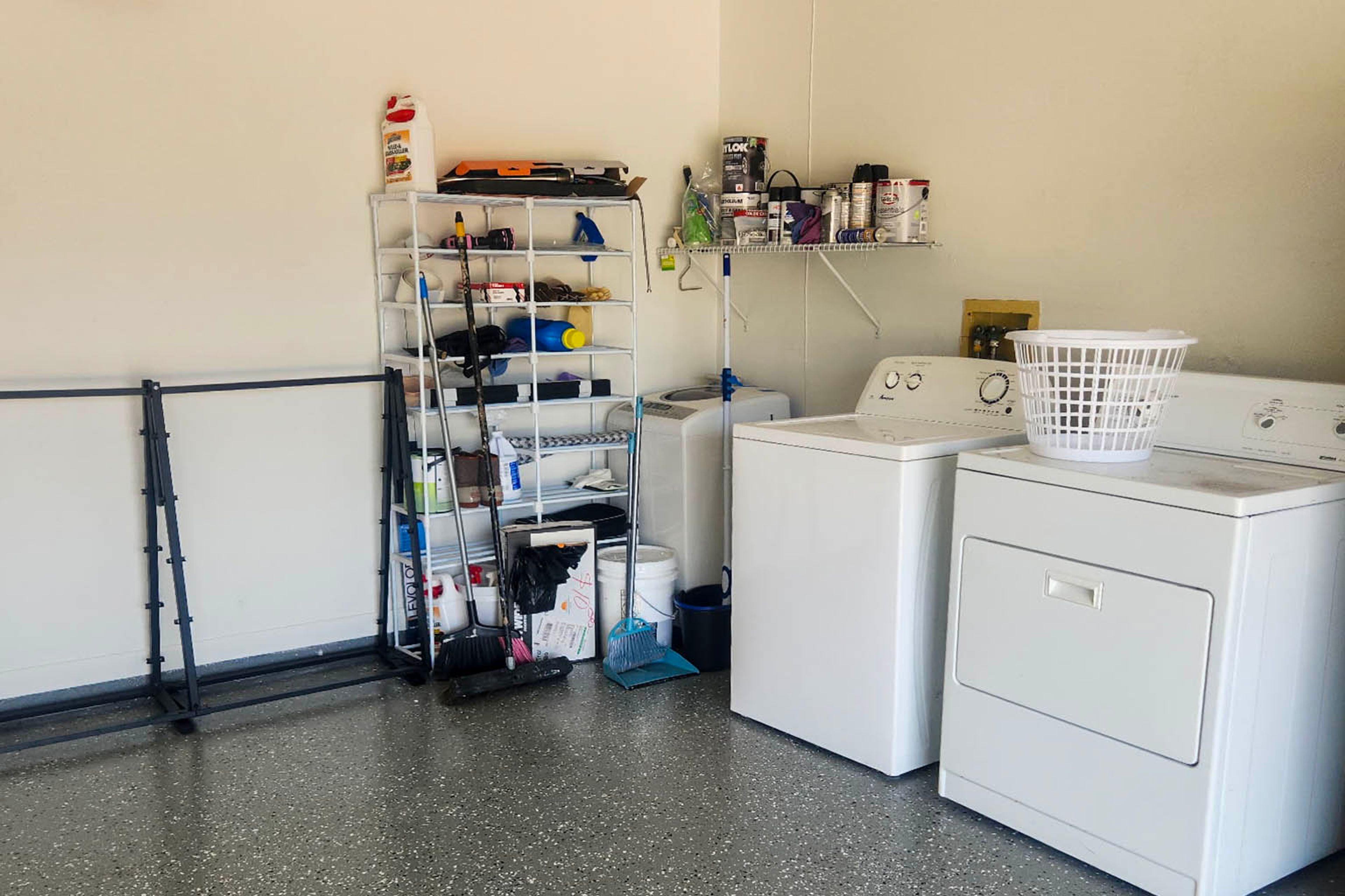 Garage | Laundry Area
