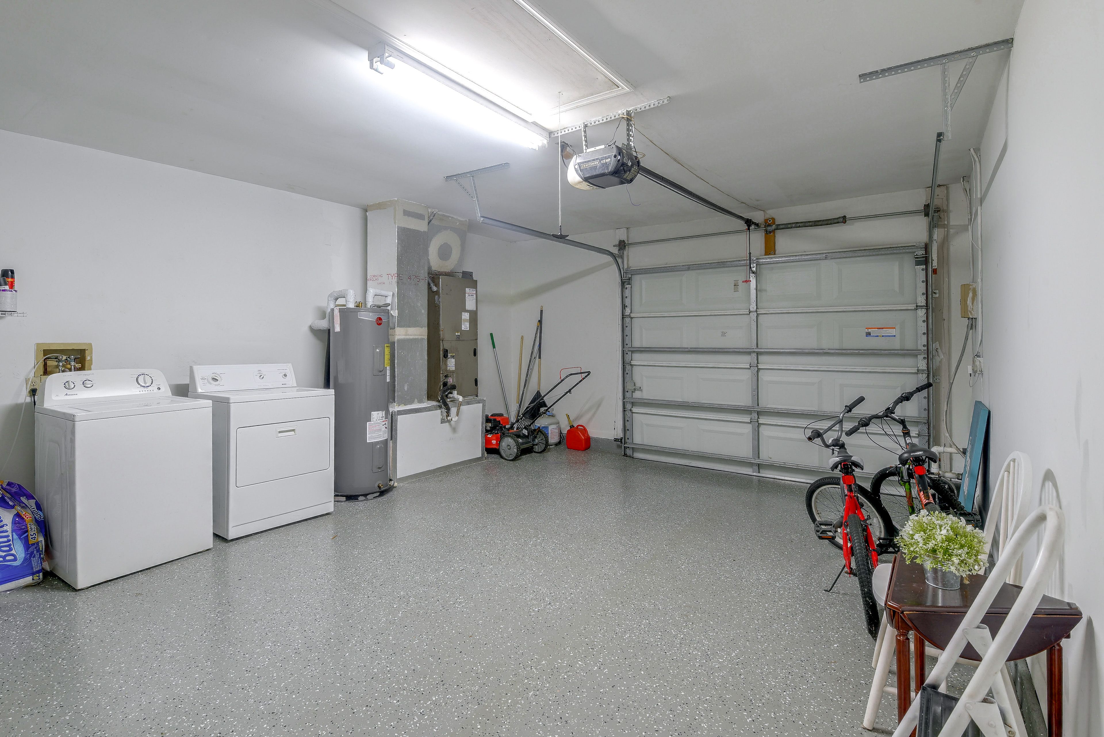 Garage | Laundry Area