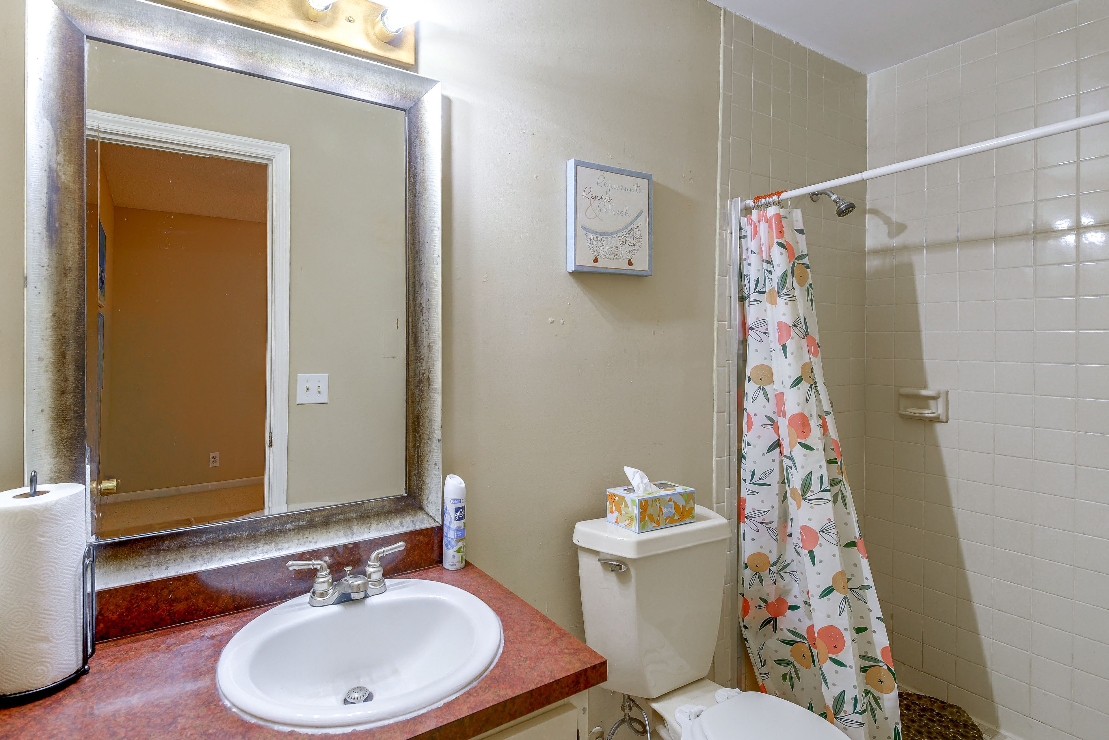 Full Bathroom