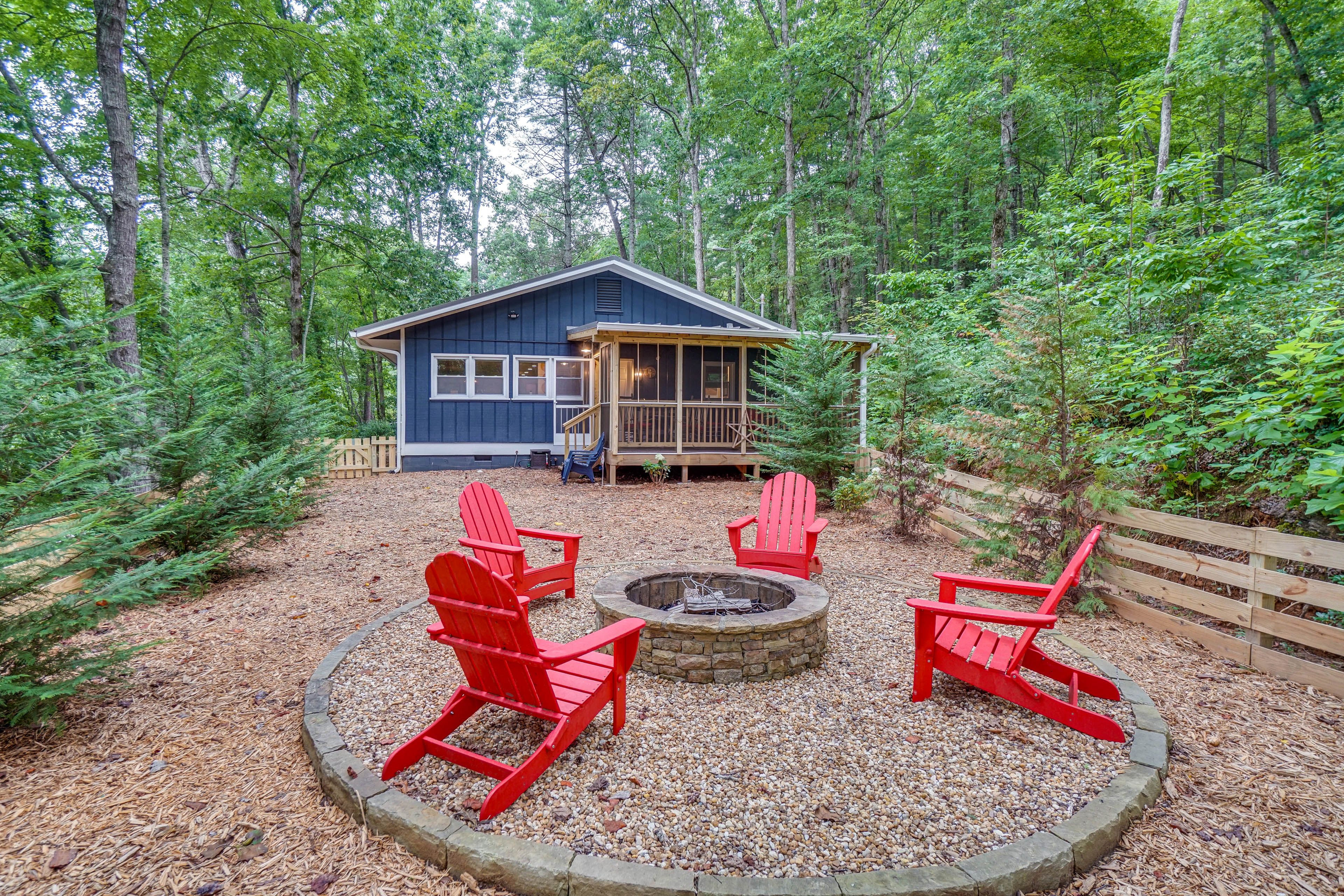Clarkesville Vacation Rental | 2BR | 2BA | 1,400 Sq Ft | 3 Steps to Enter