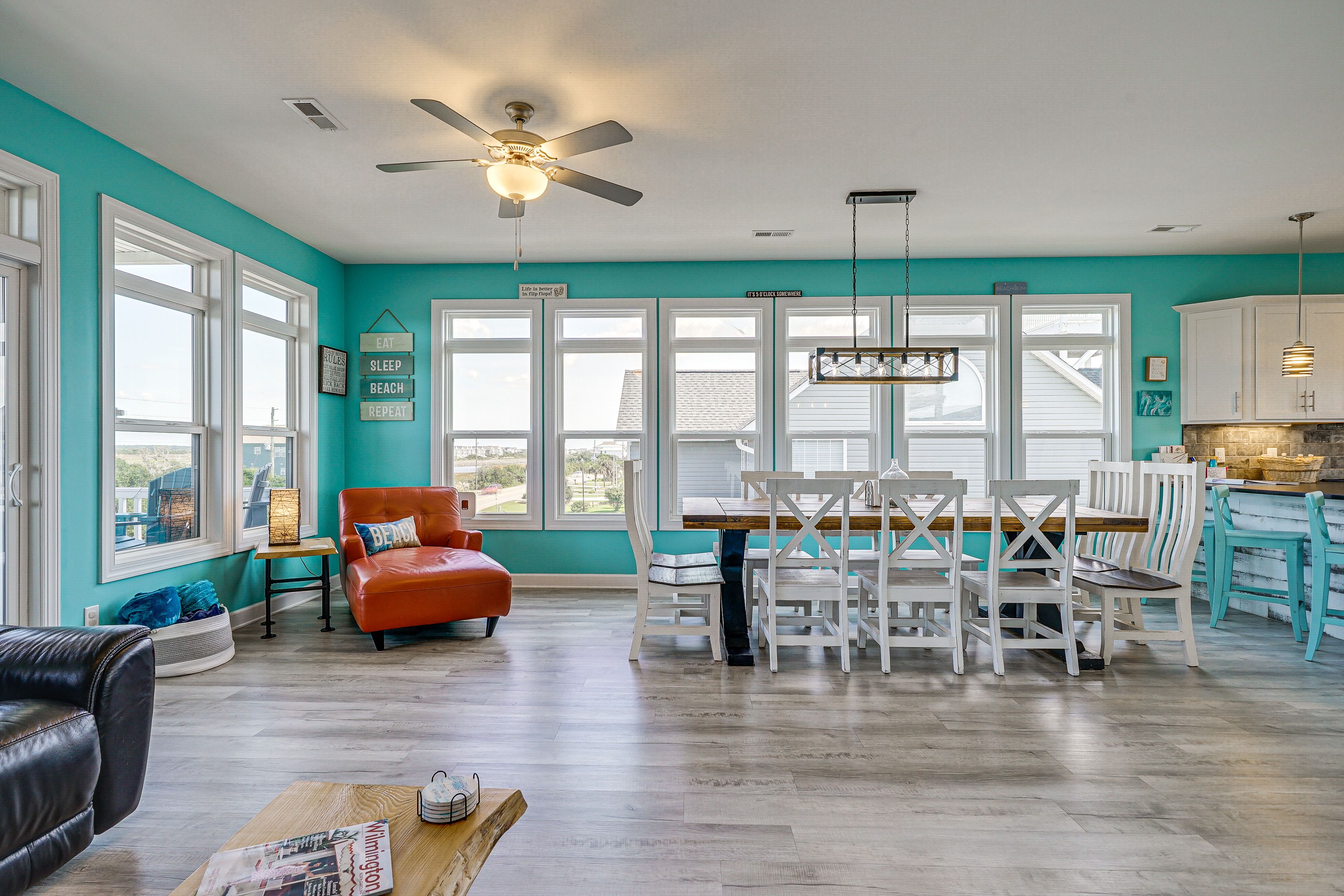Dining Area | Dishware/Flatware Provided | Main Level