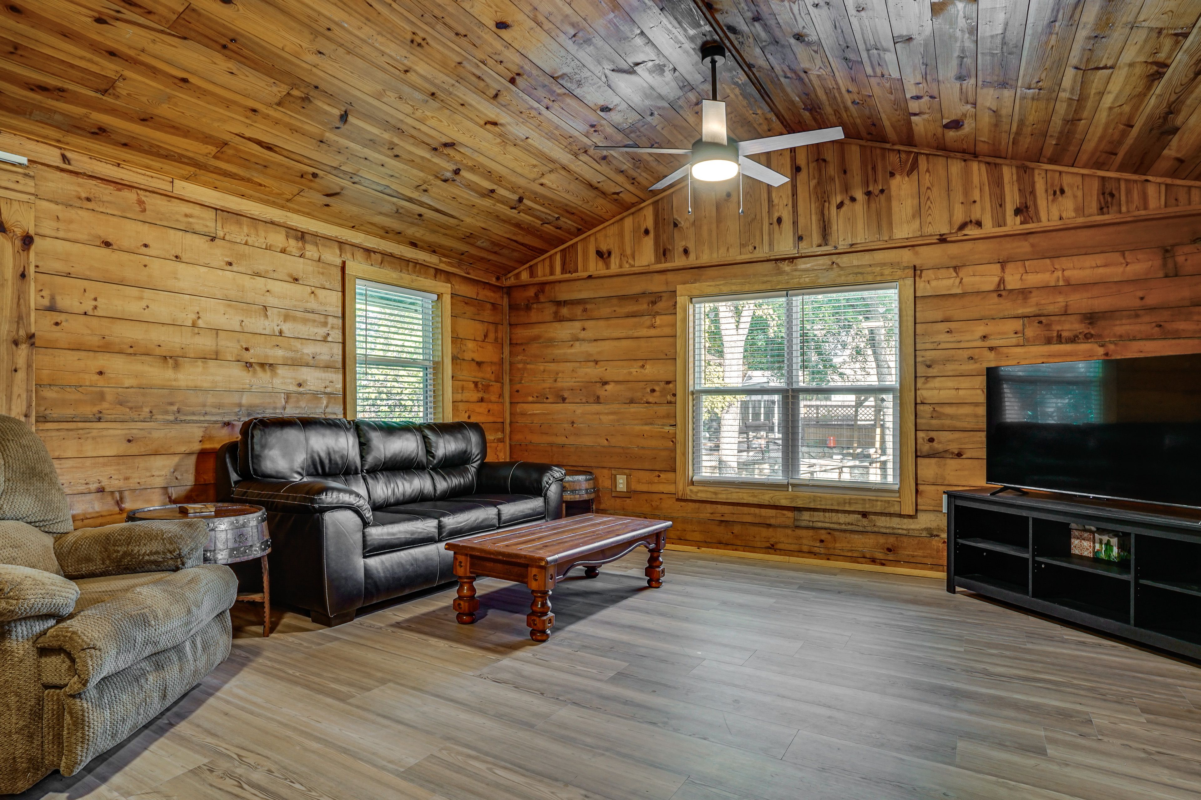 Living Room | Queen Sleeper Sofa