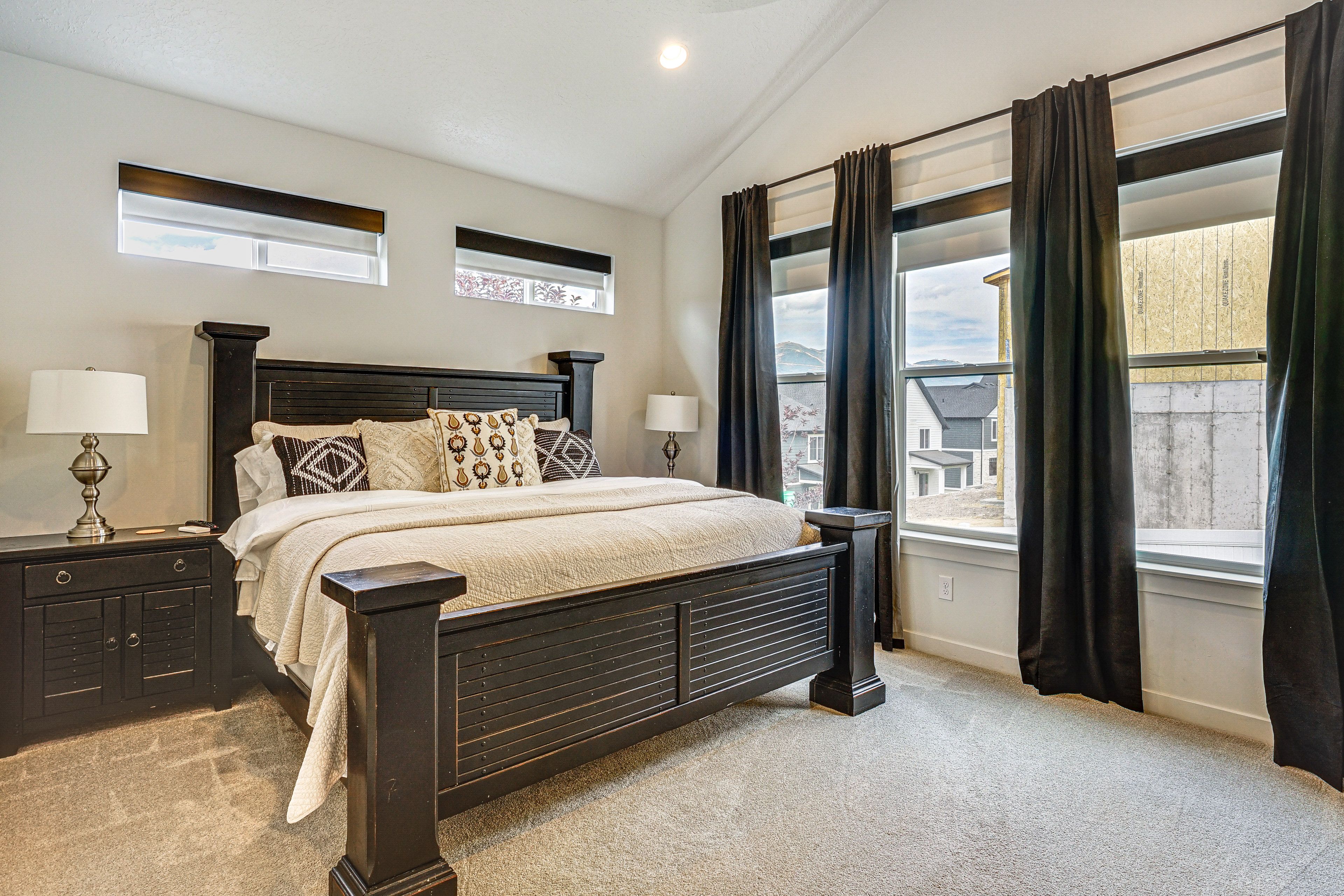 Bedroom 1 | 1st Floor | King Bed