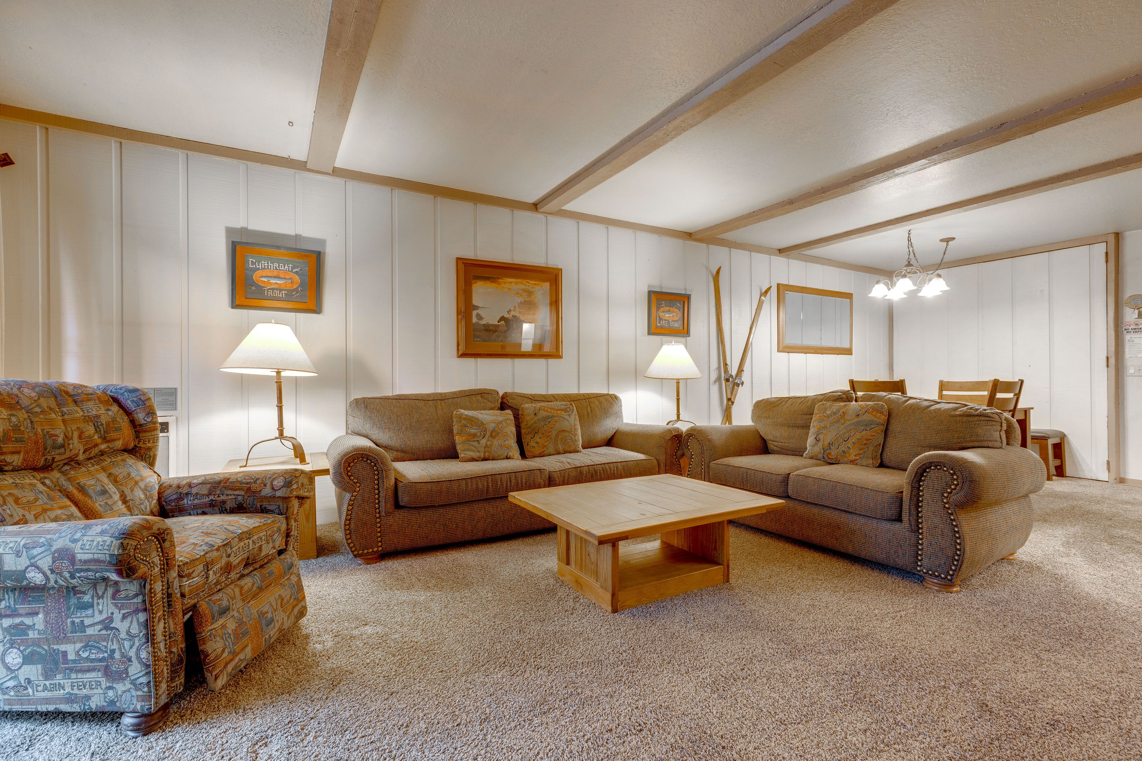Living Room | Queen Sleeper Sofa