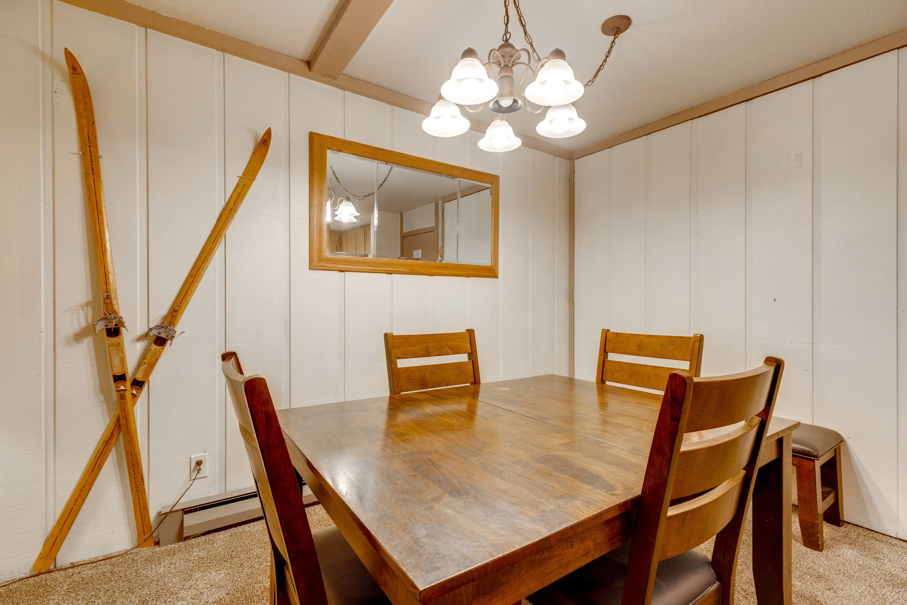 Dining Area | Dishes & Flatware Provided | 2 Twin Murphy Beds