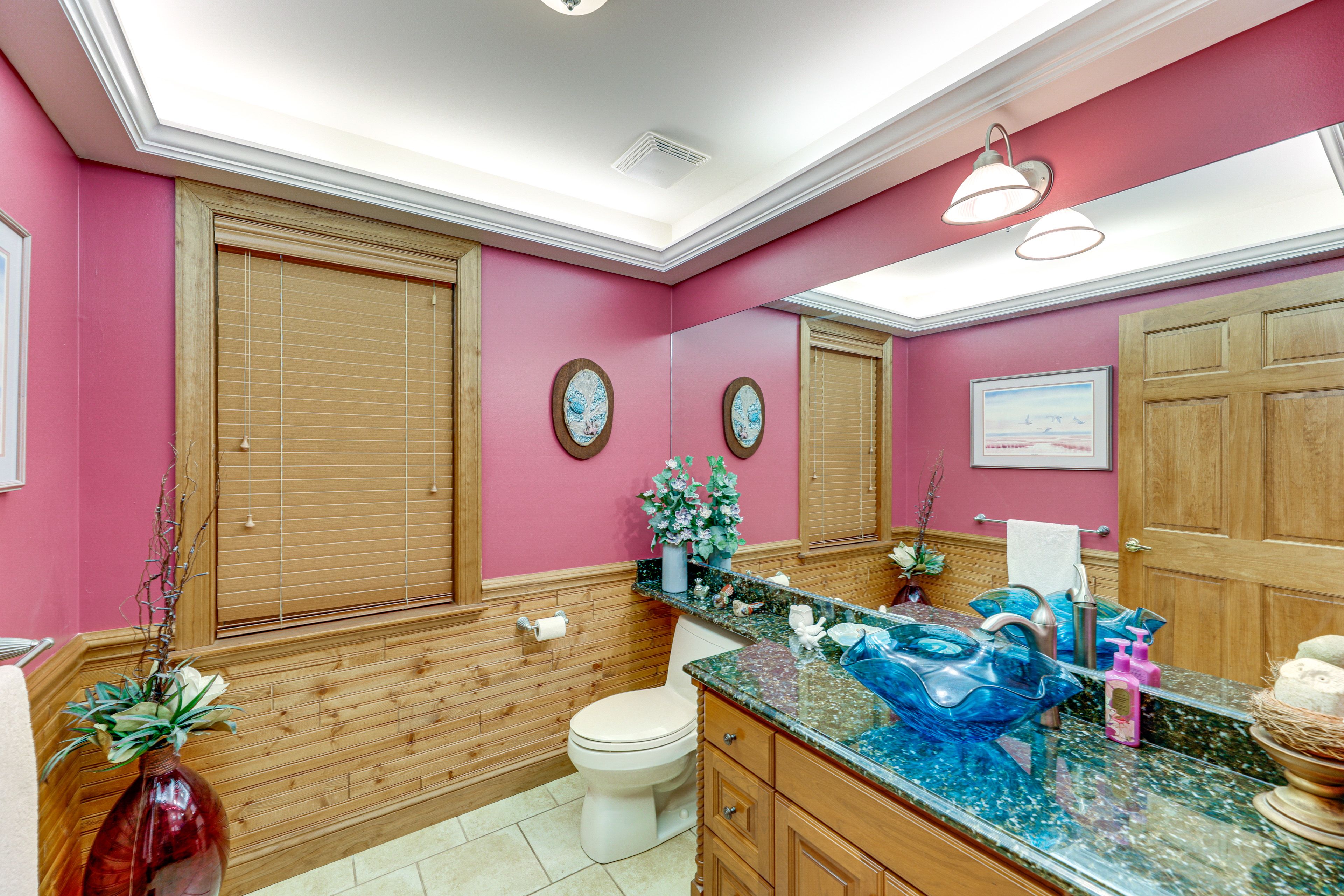 Half Bathroom | 2nd Floor