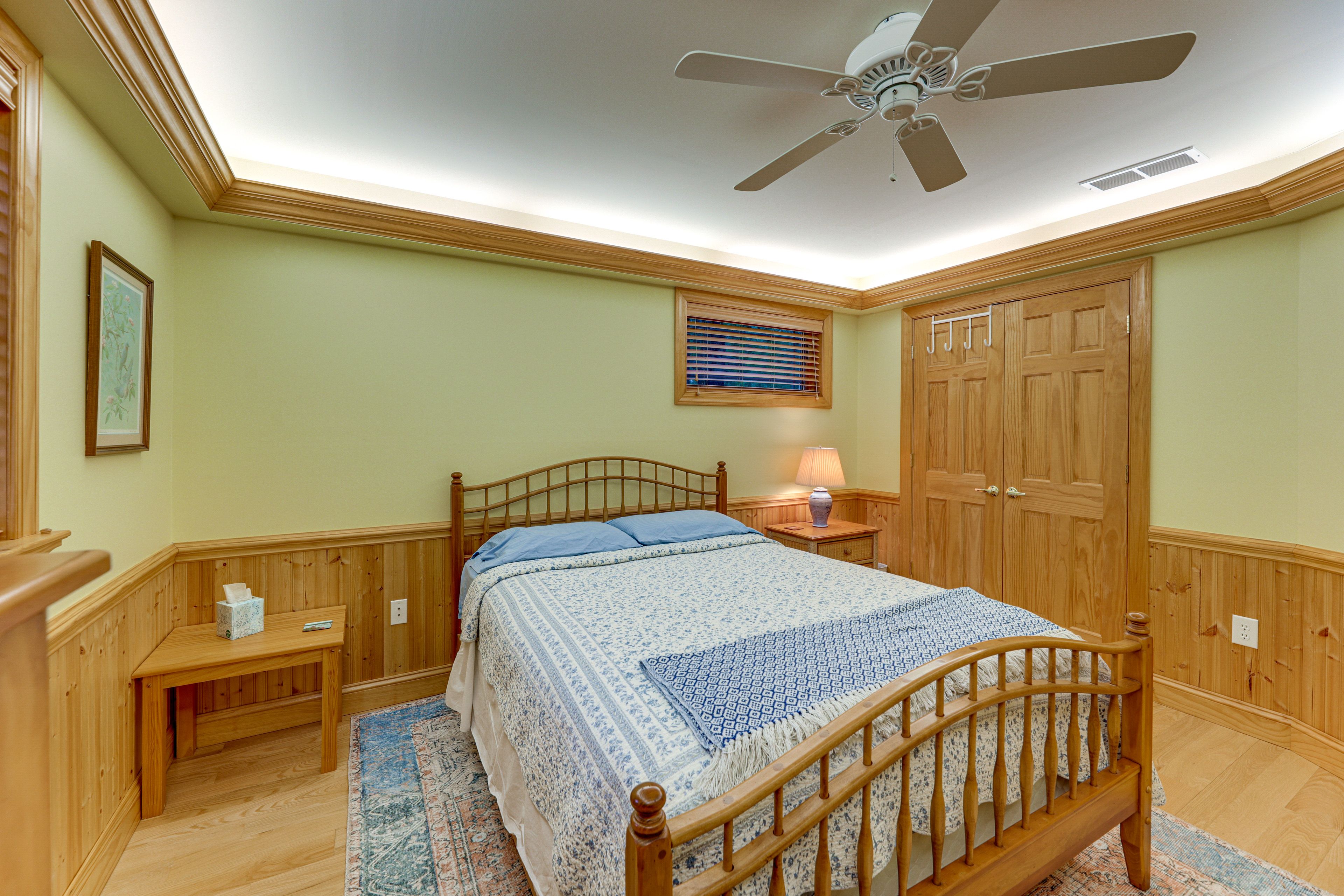 Bedroom 3 | Queen Bed | 3rd Floor
