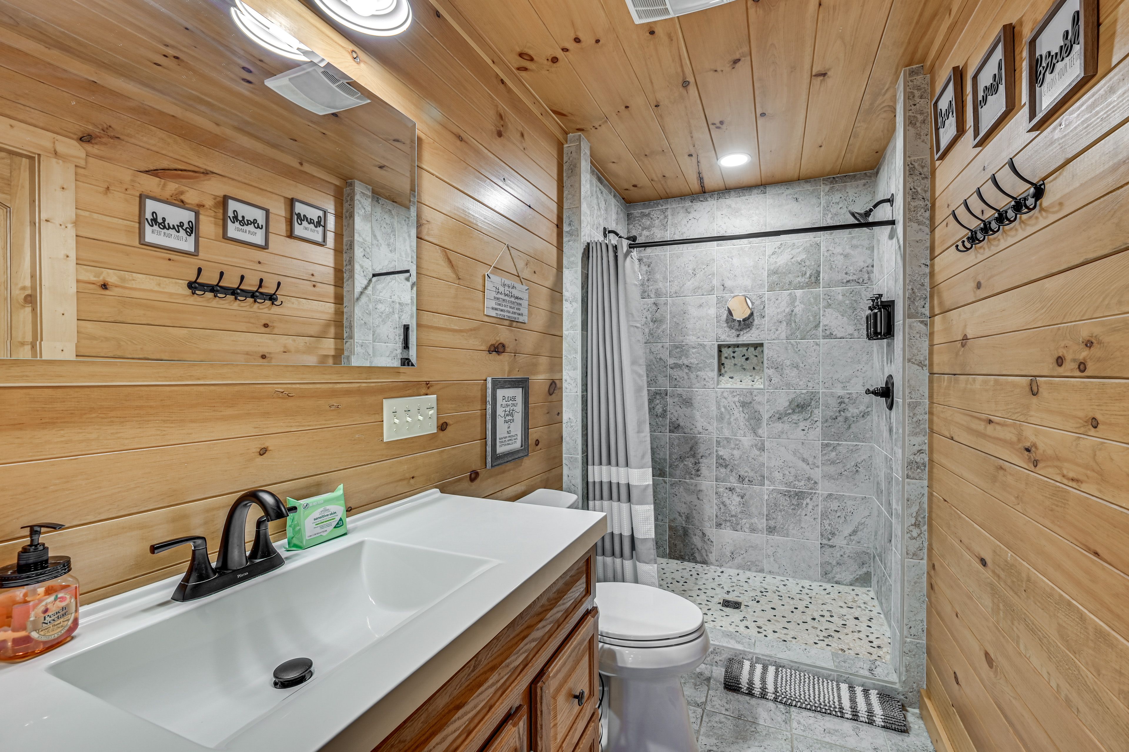 Full Bathroom