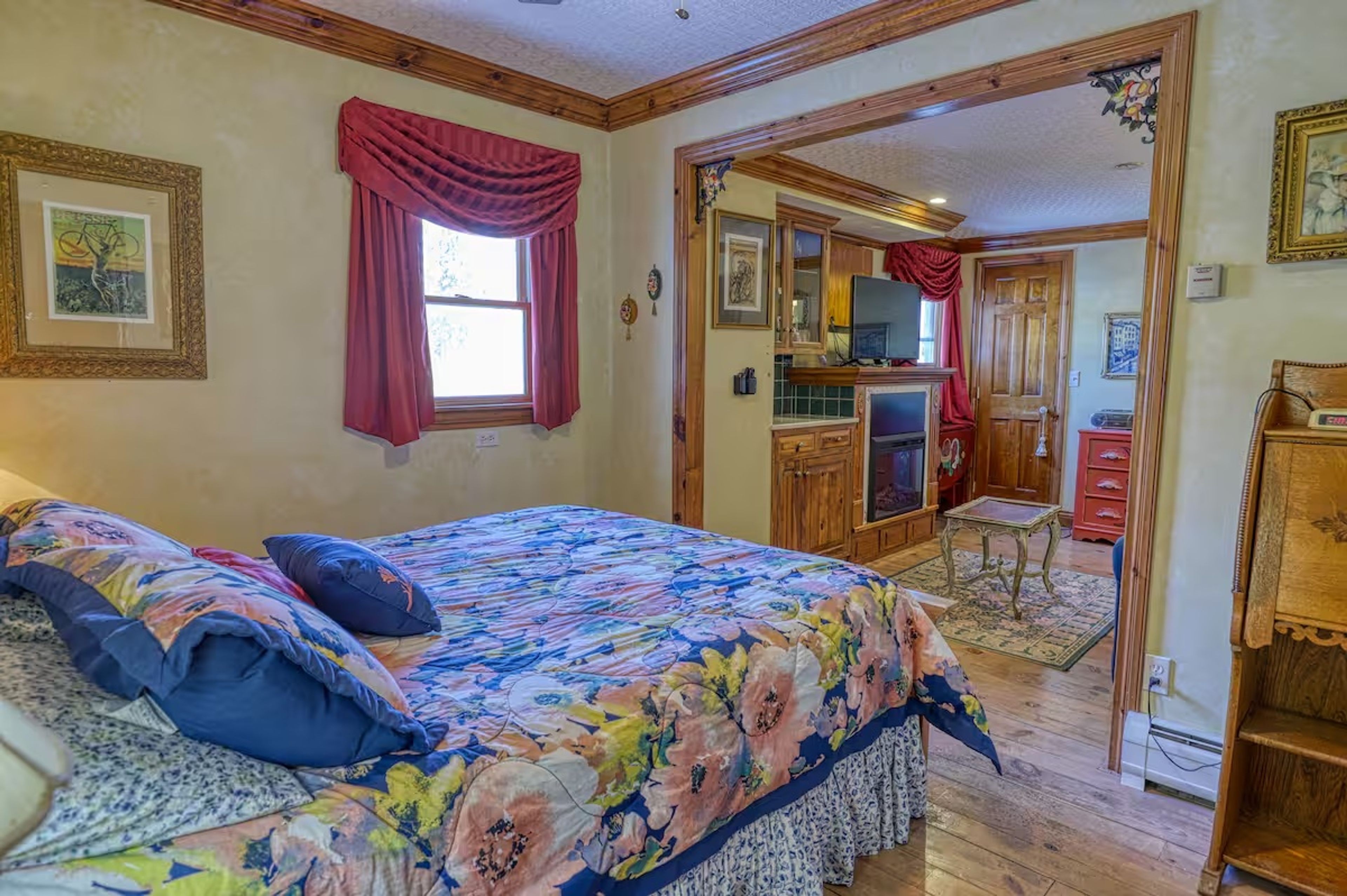 Bedroom 2 | Queen Bed | Sleeper Sofa