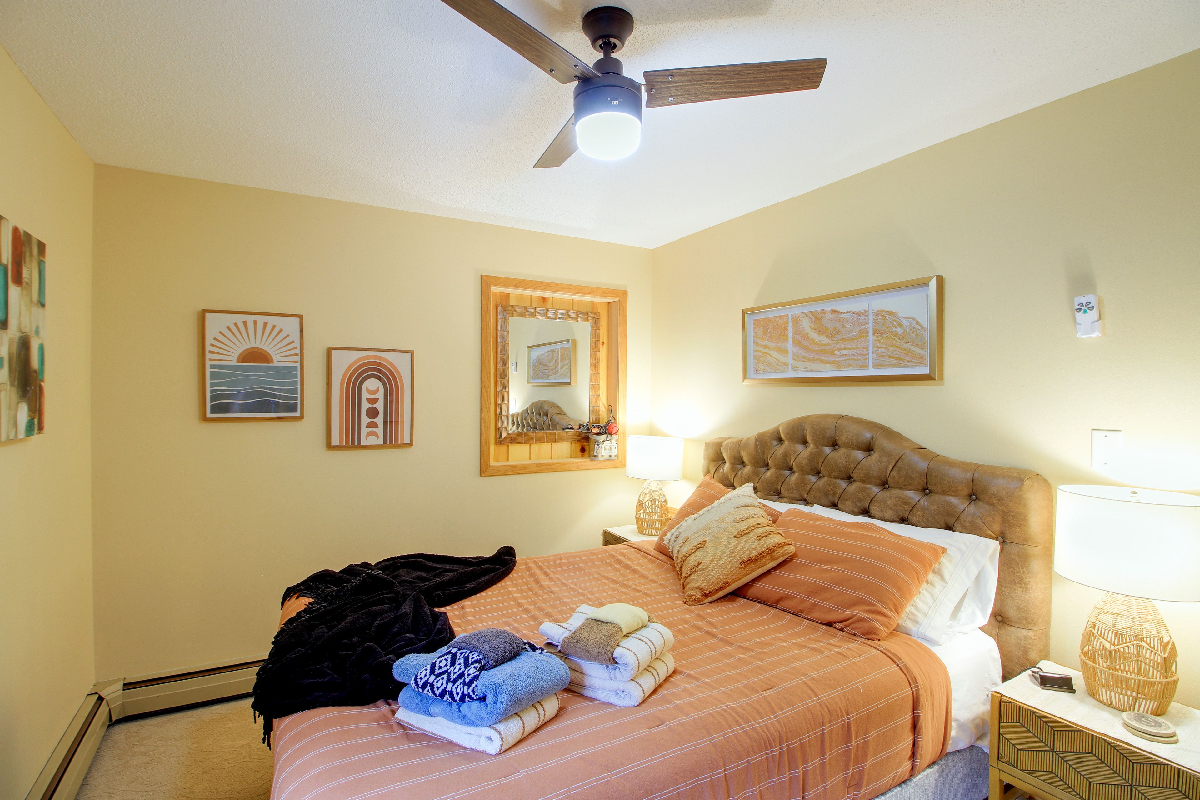 Bedroom 4 | Queen Bed