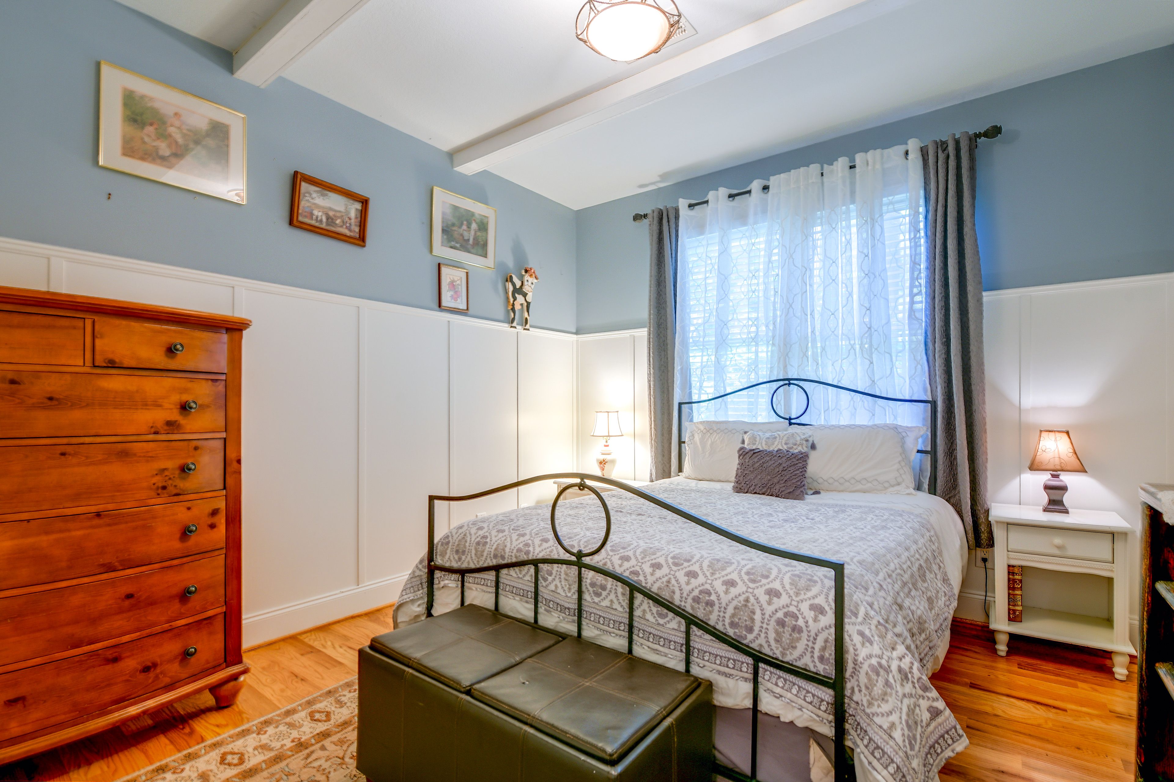 Bedroom 2 | Queen Bed
