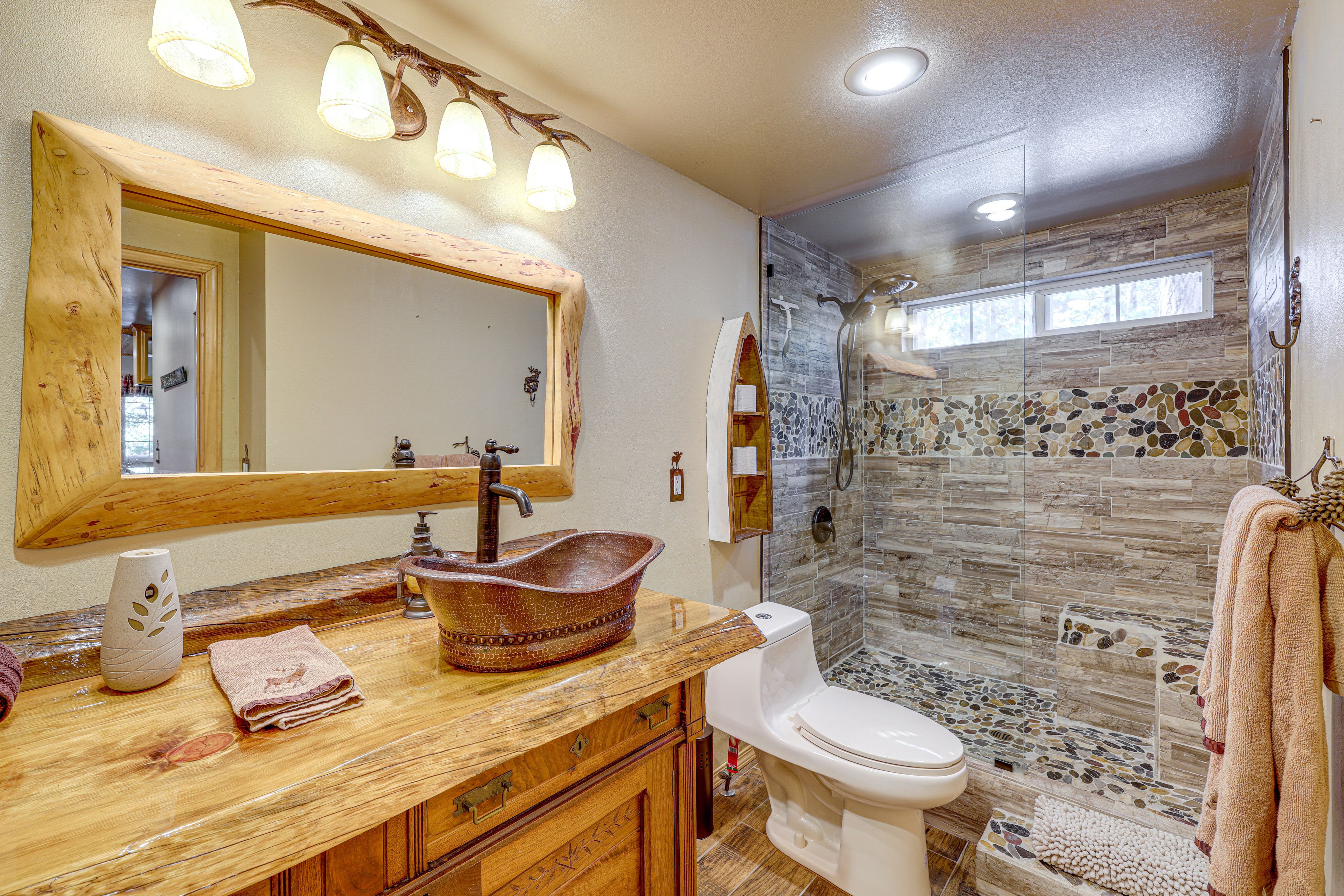 Bathroom | 1st Floor