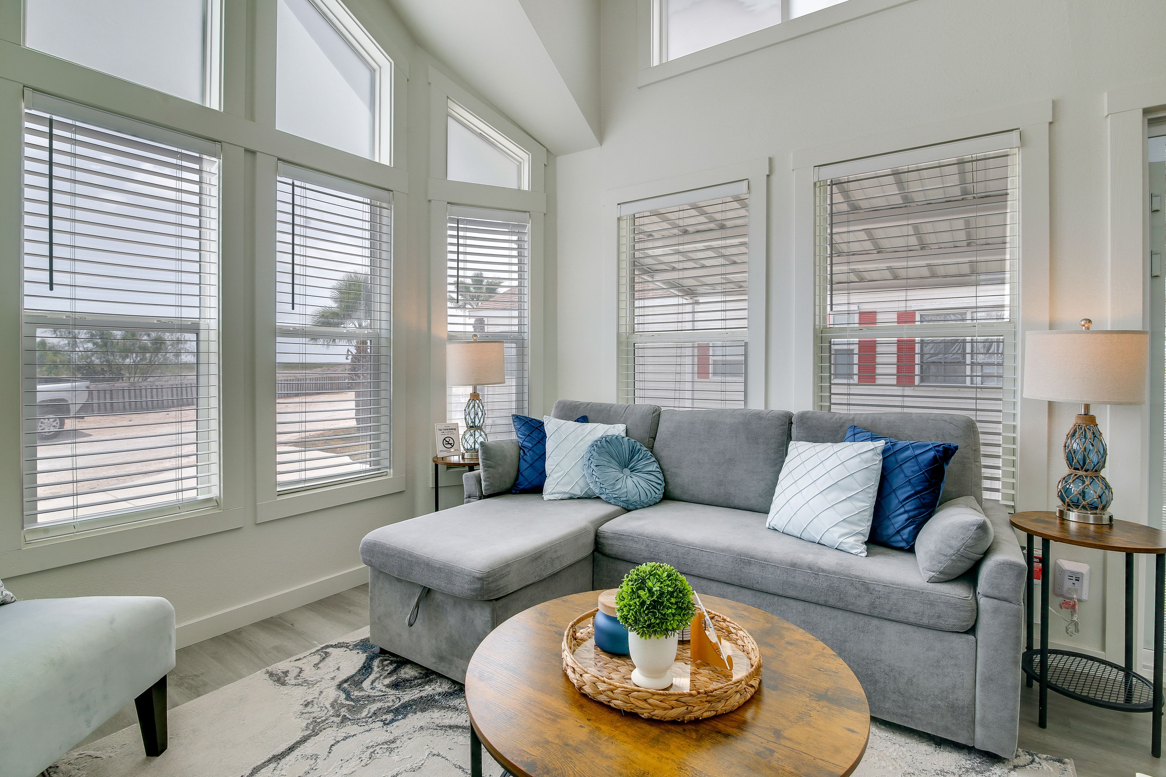 Living Room | 1 Full Sleeper Sofa
