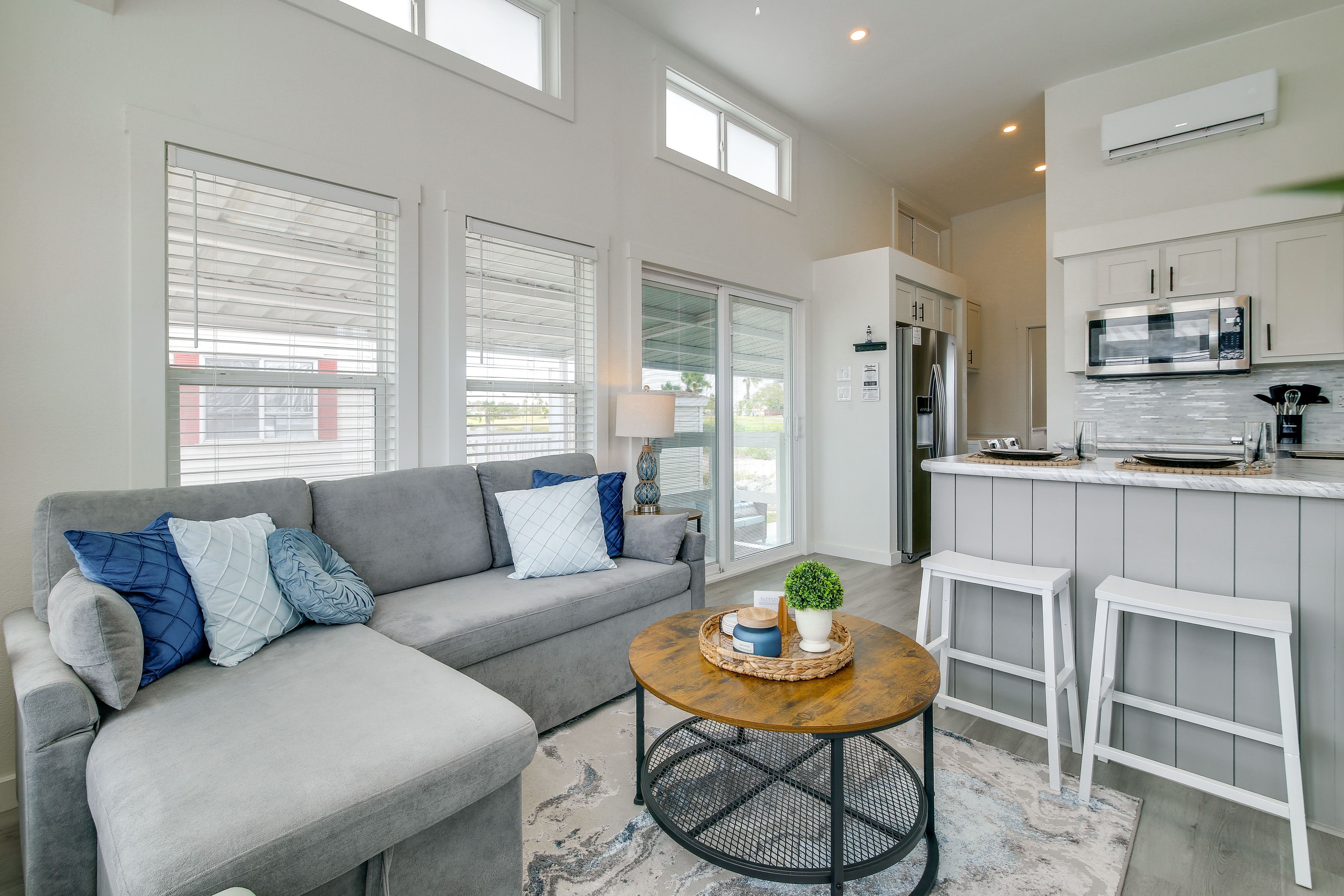 Interior | Open Floor Plan | Free WiFi