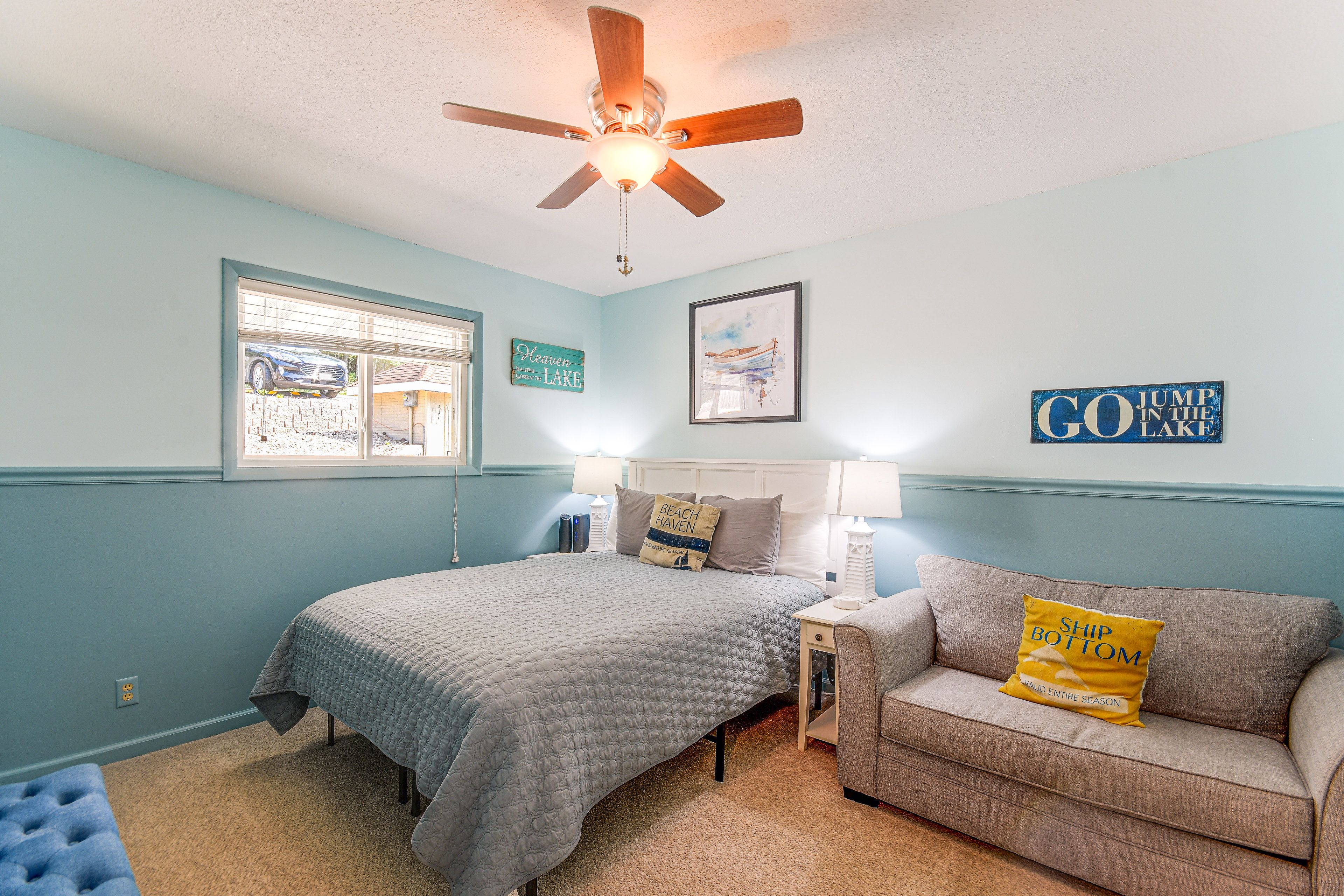 Bedroom 3 | Queen Bed | Twin Sleeper Sofa