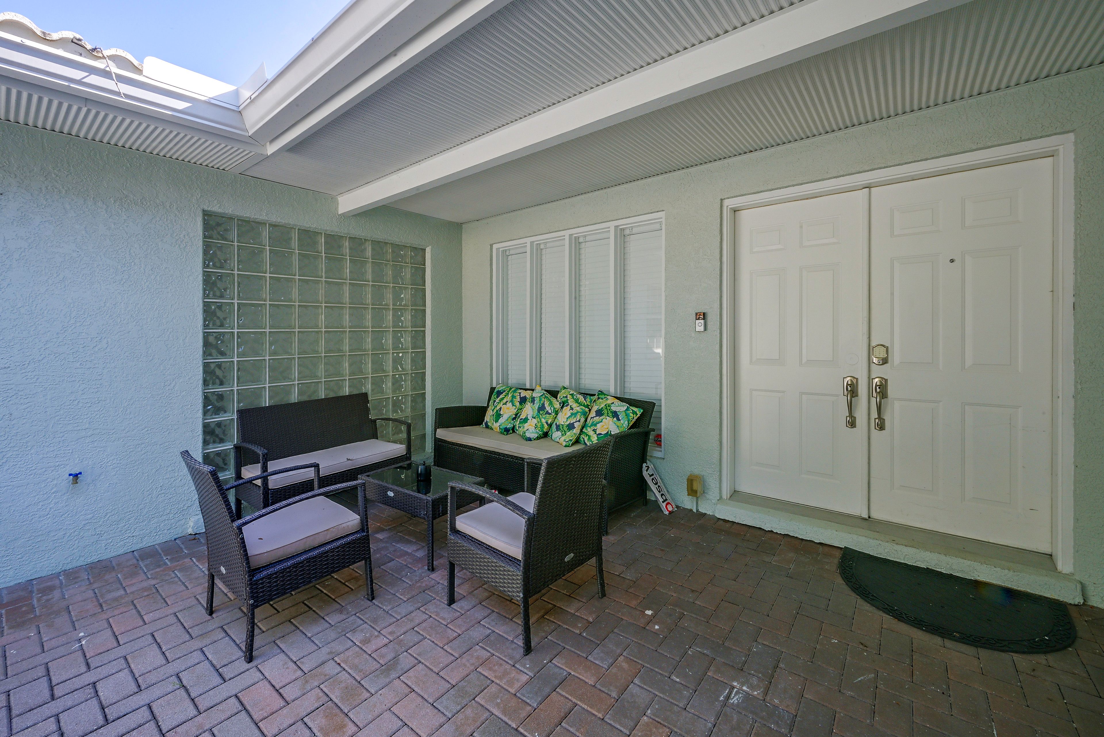 Private Entrance