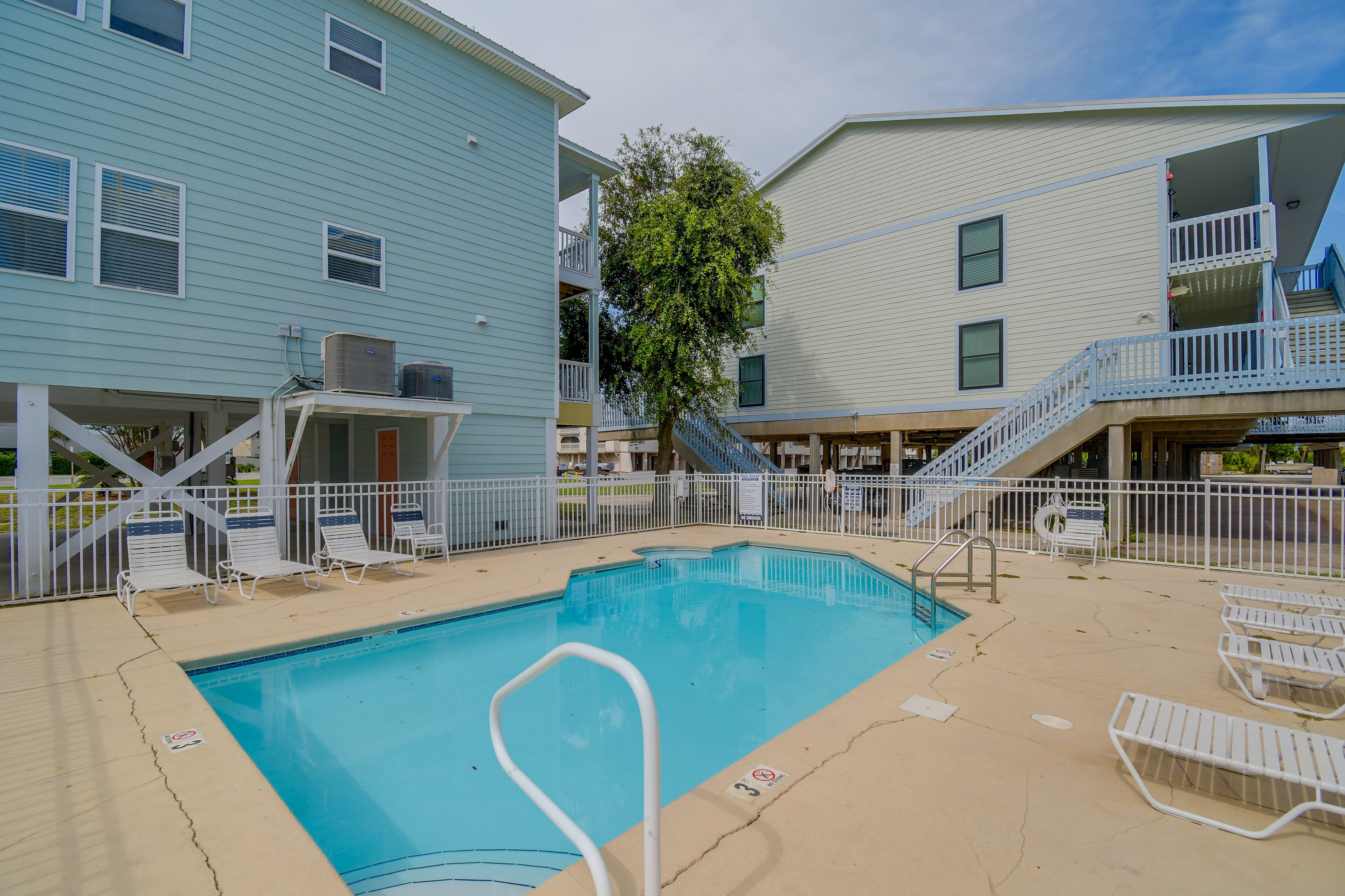 Spinnaker Pointe | Community Pool