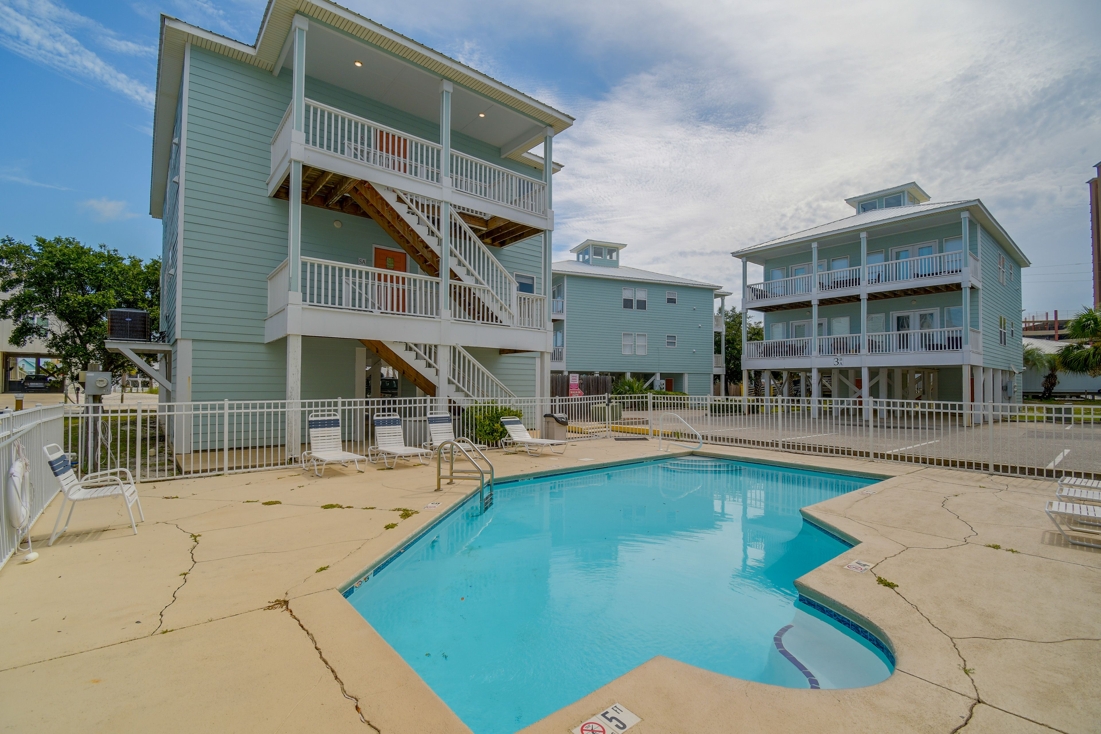 Spinnaker Pointe | Community Pool
