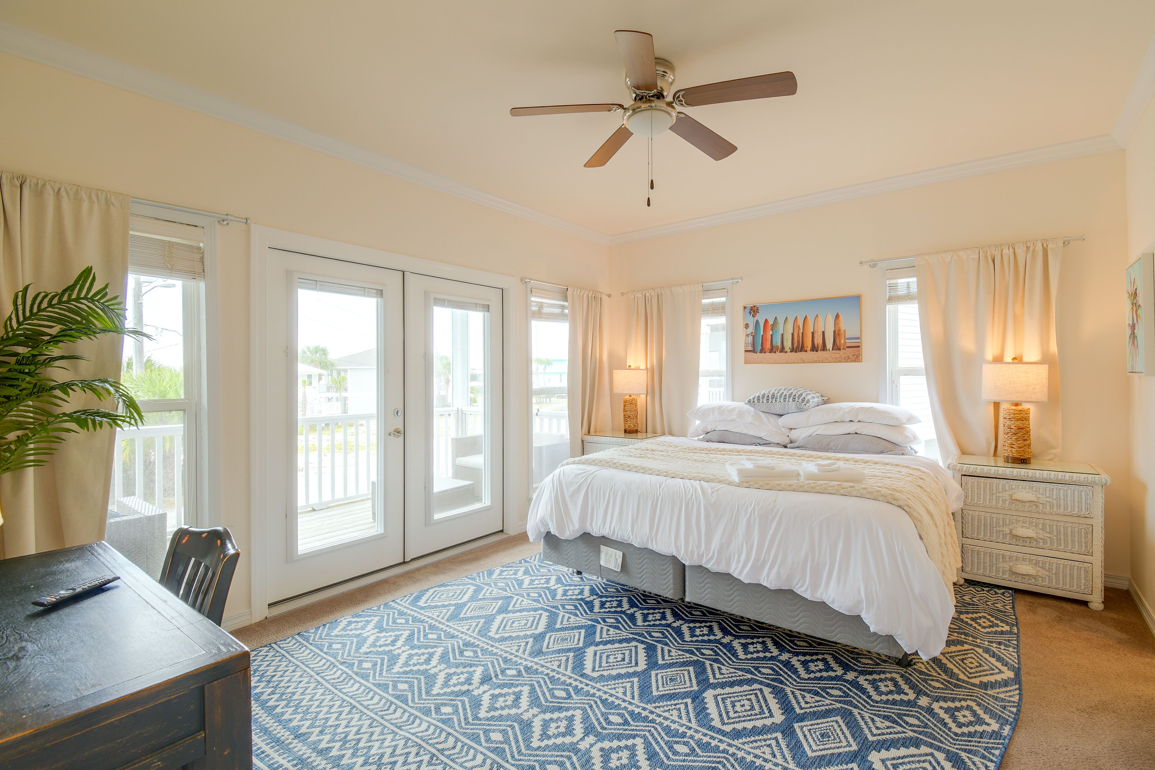 Bedroom 1 | King Bed