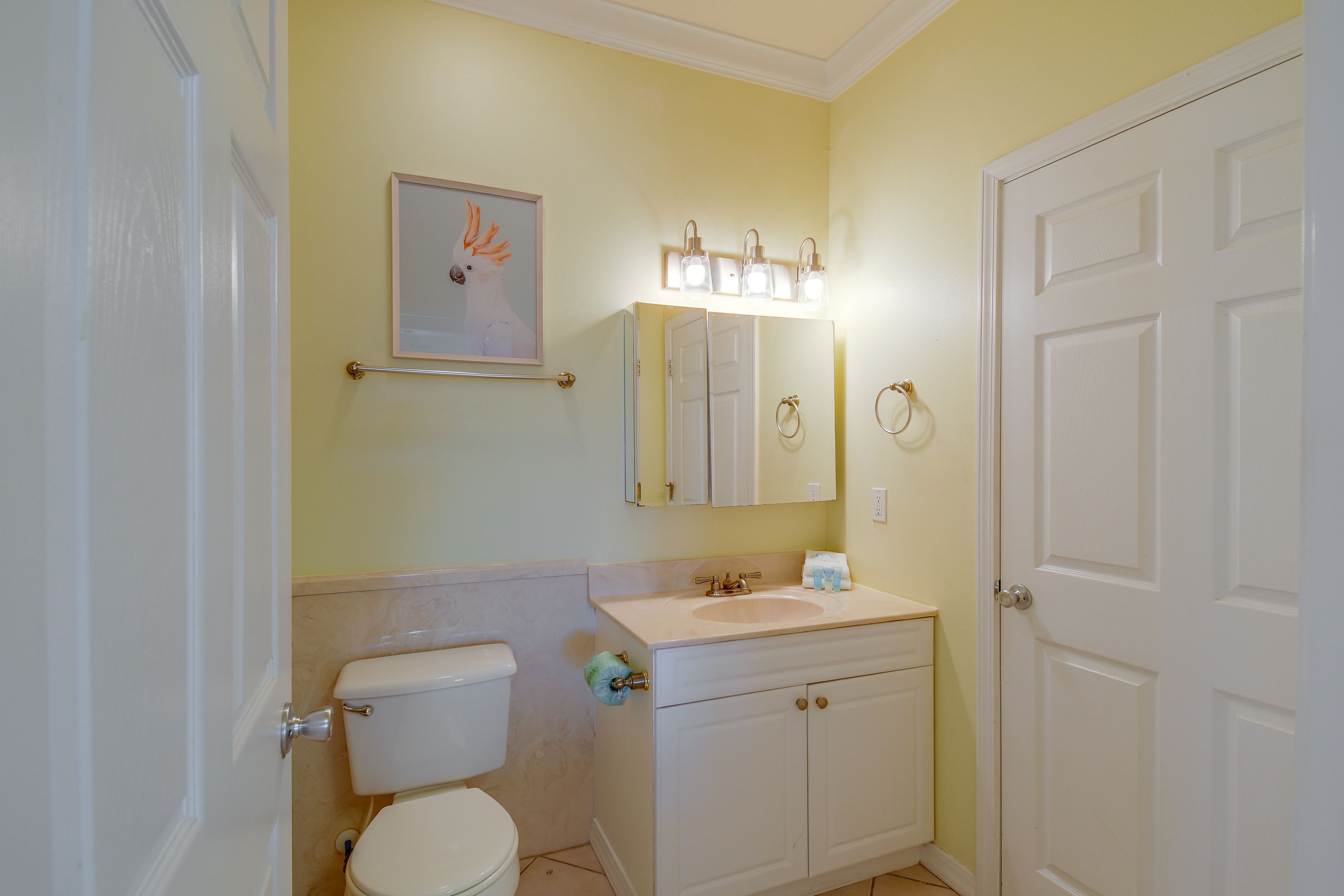 Half Bathroom/Laundry Room