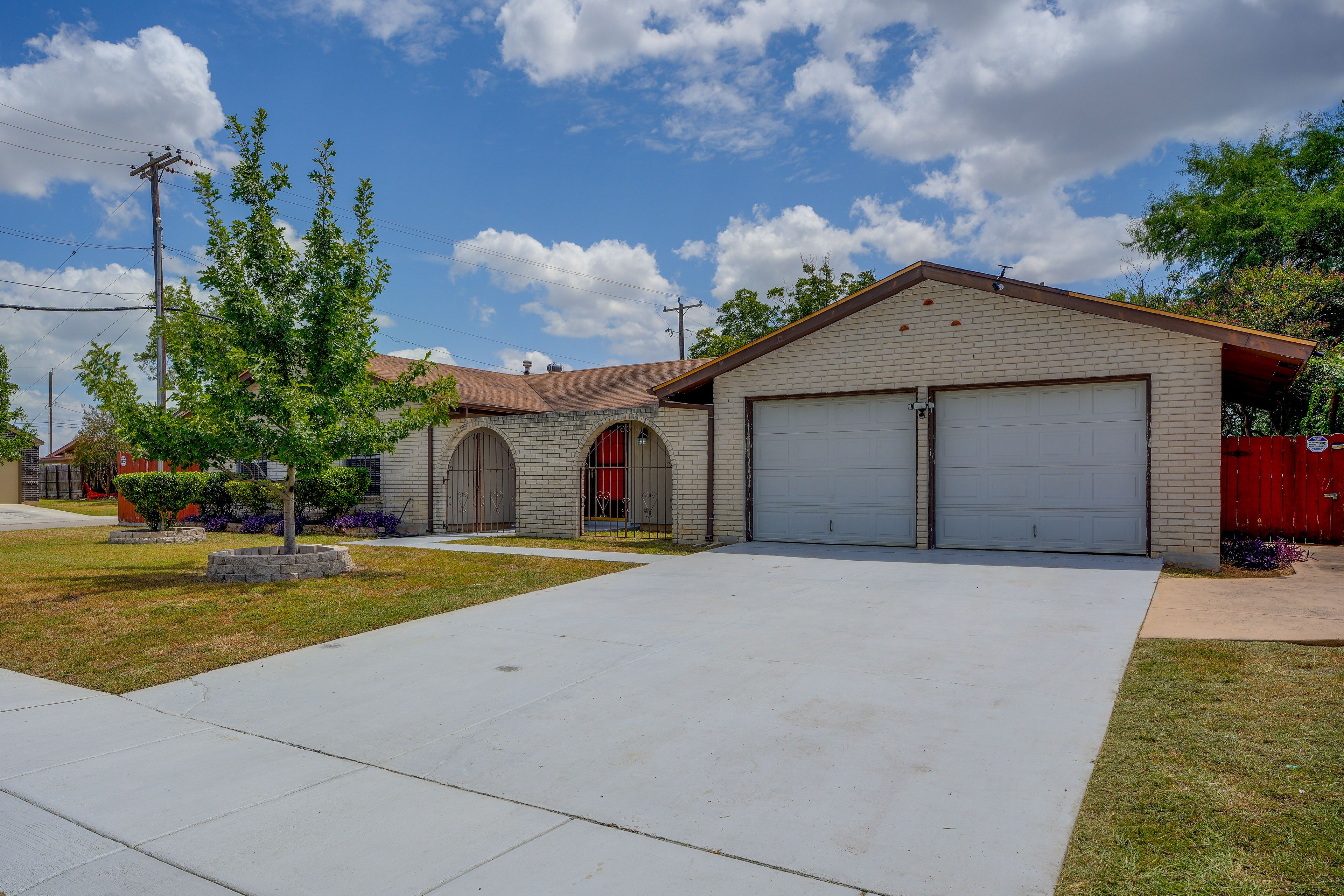 Exterior | Driveway (2 Vehicles) | Garage (2 Vehicles) | Free Street Parking