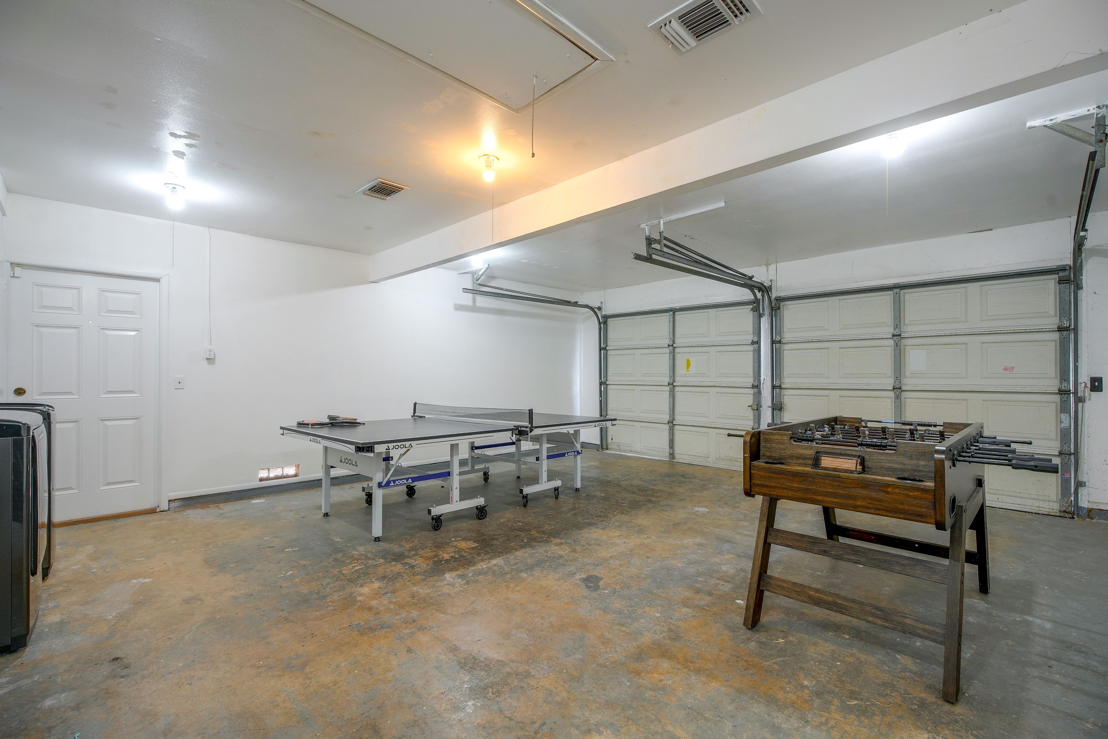 Garage Game Room | No AC in Garage Game Room