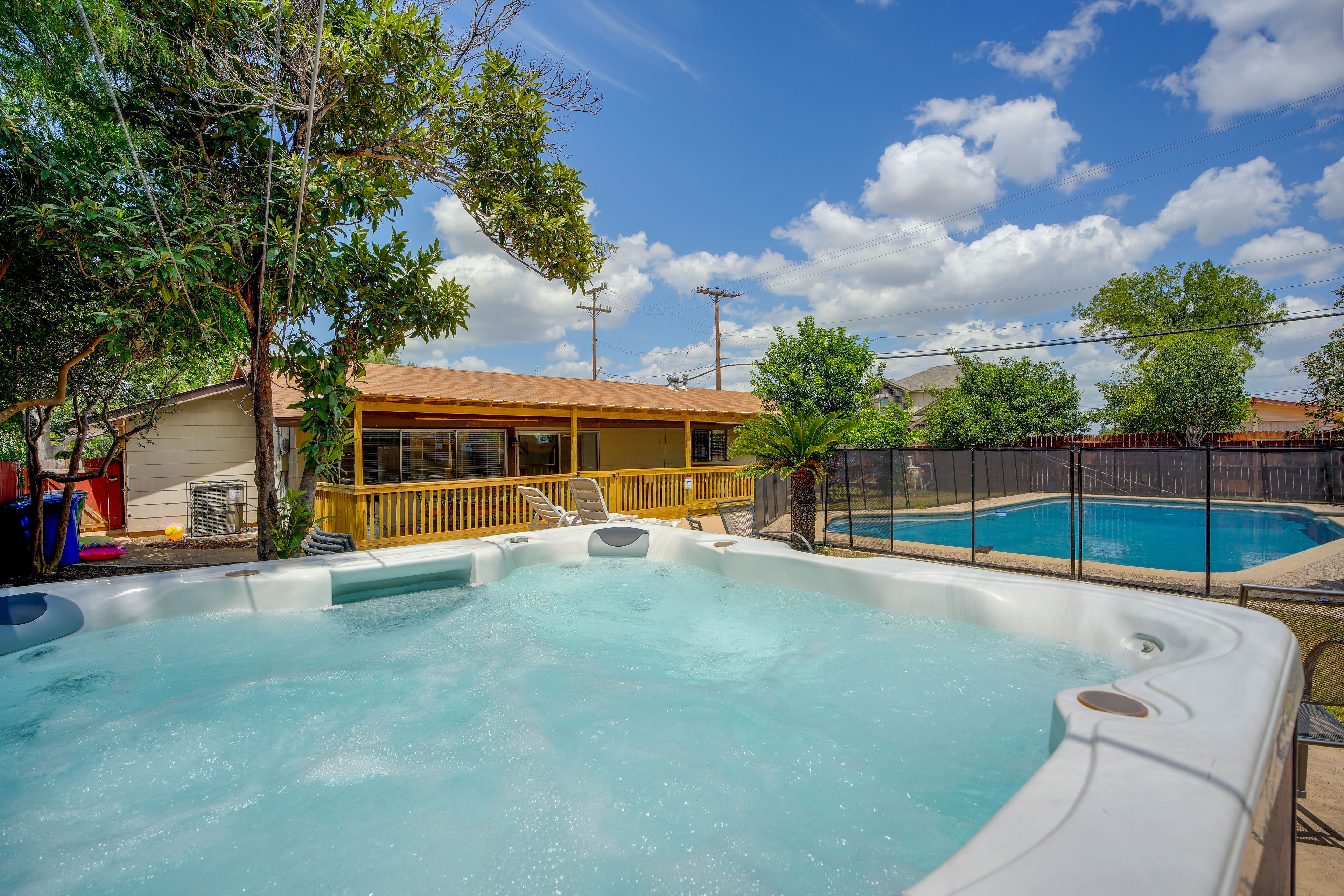 San Antonio Vacation Rental | 4BR | 2BA | 1,464 Sq Ft