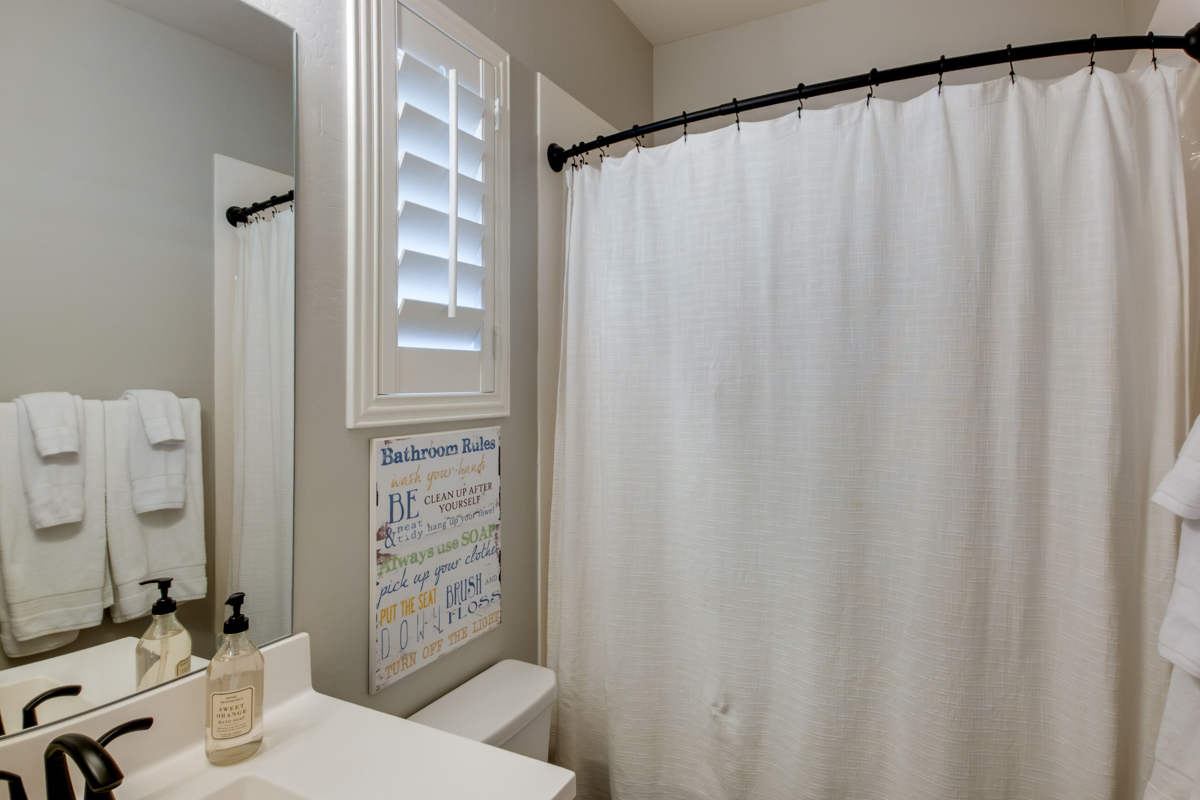 Bathroom | 1st Floor