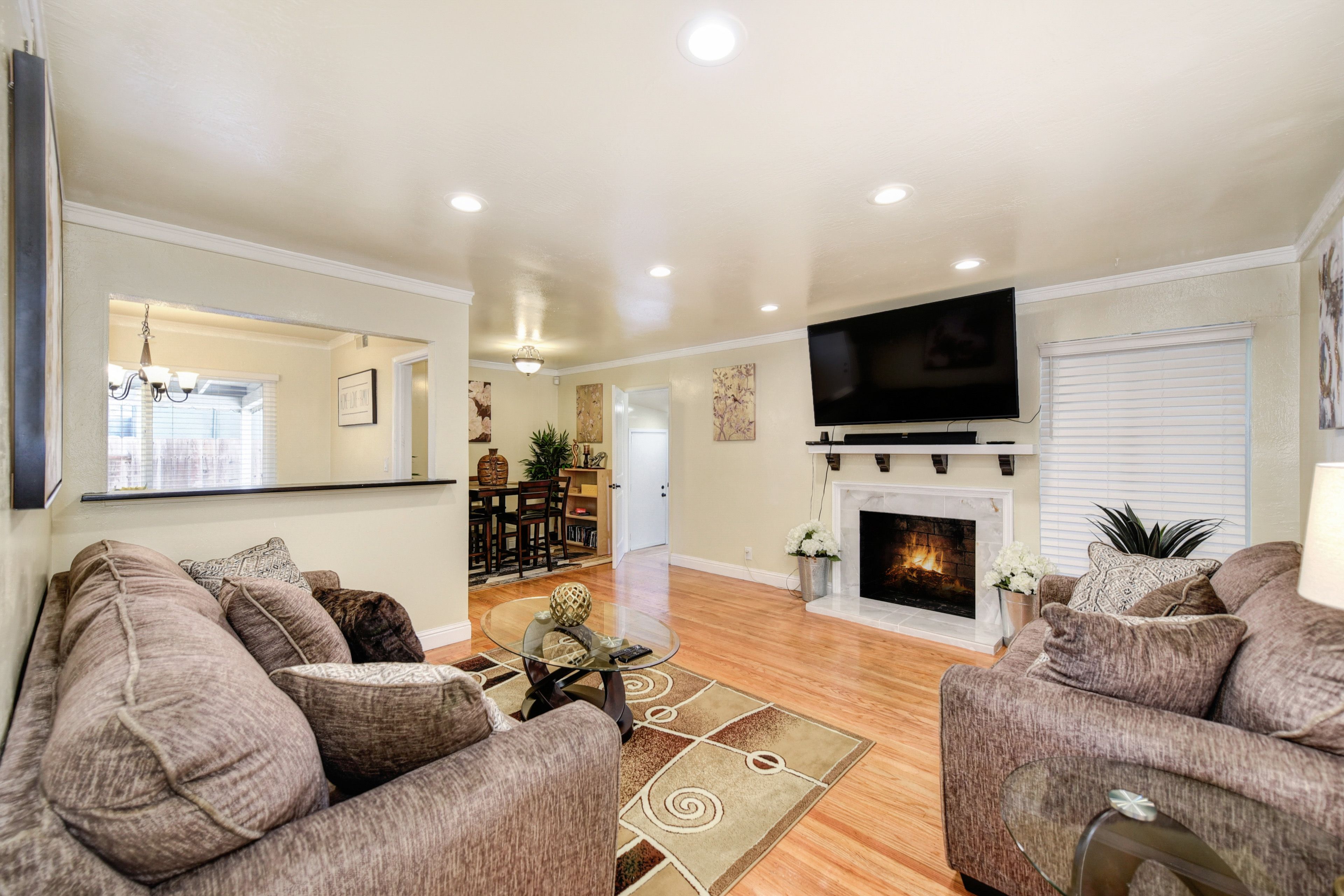 Sacramento Vacation Rental | 3BR | 2BA | 2,000 Sq Ft | 3 Steps for Entry