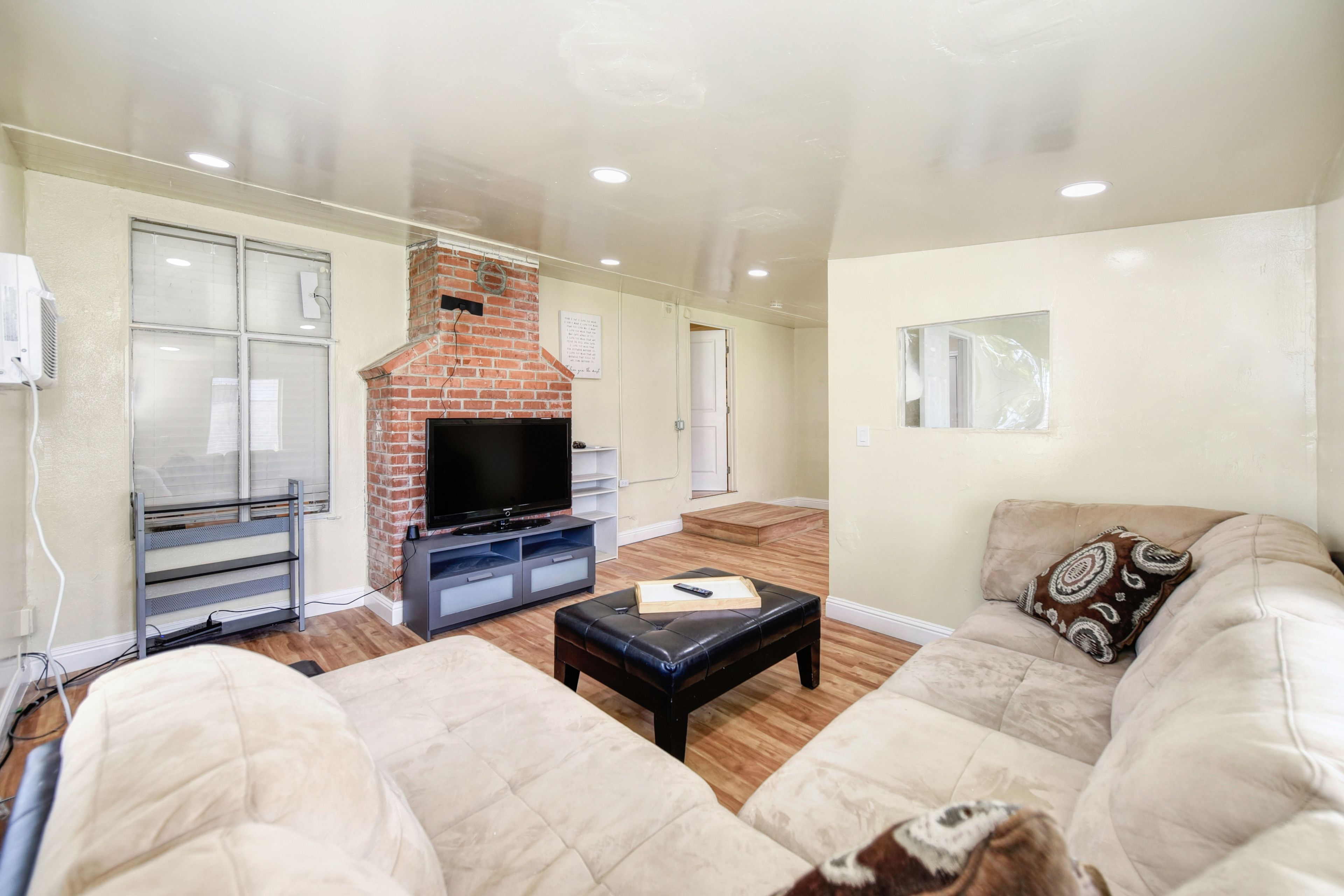 Living Room | 3 Steps for Access