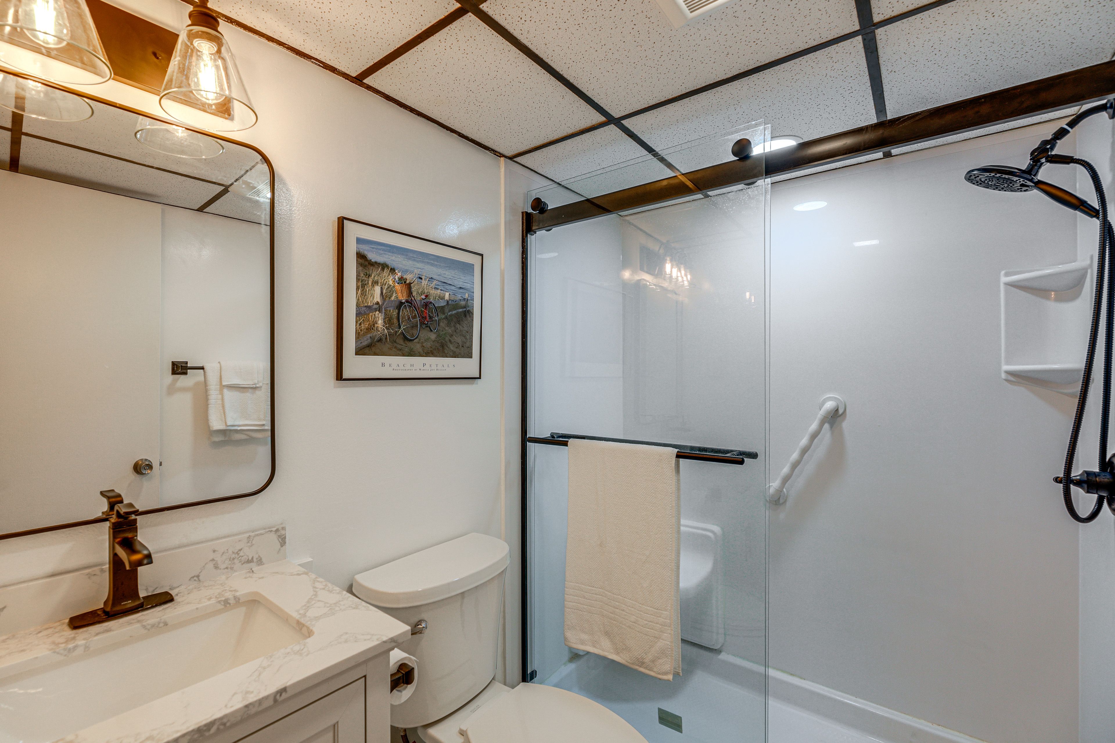 Full Bathroom