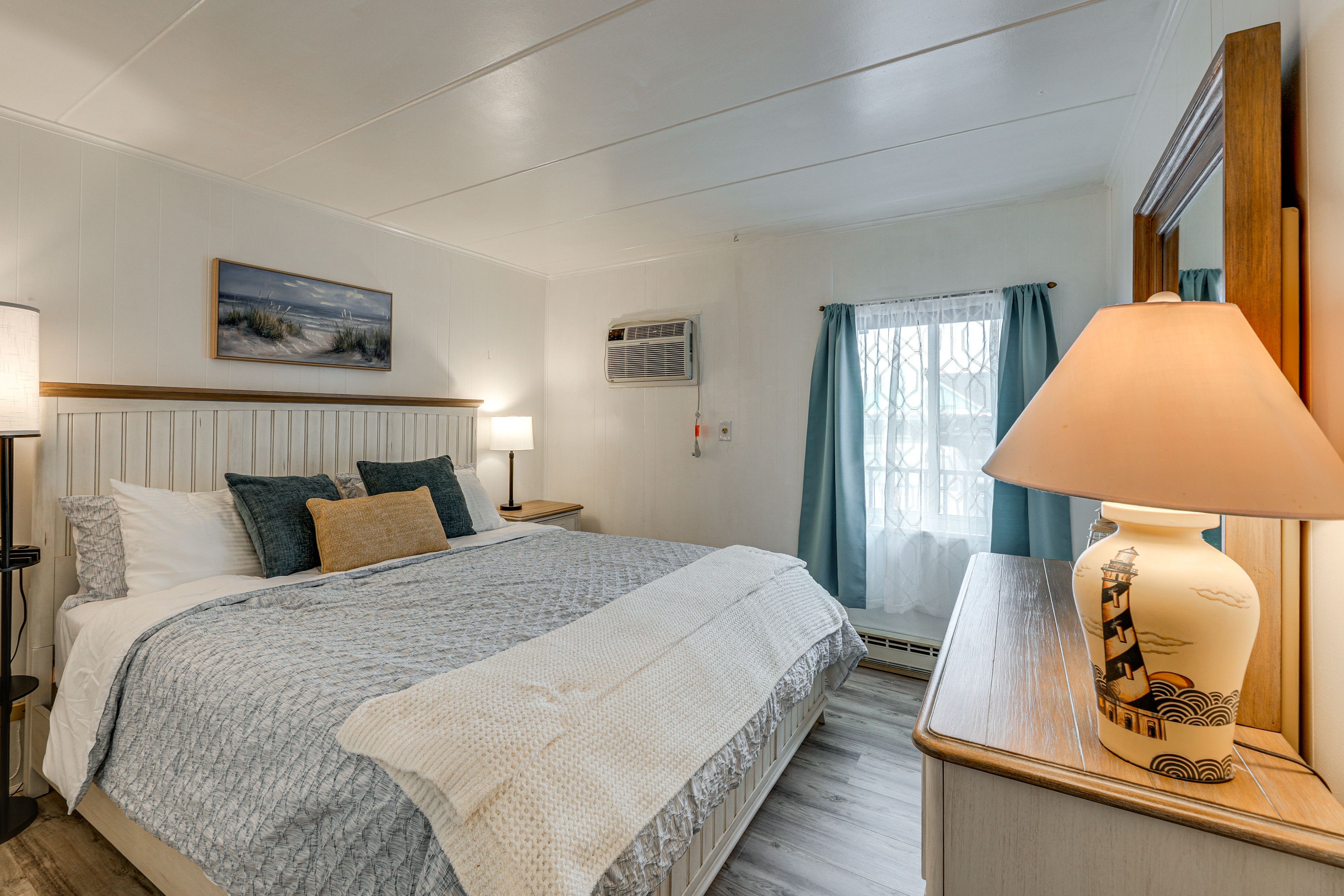Bedroom | King Bed