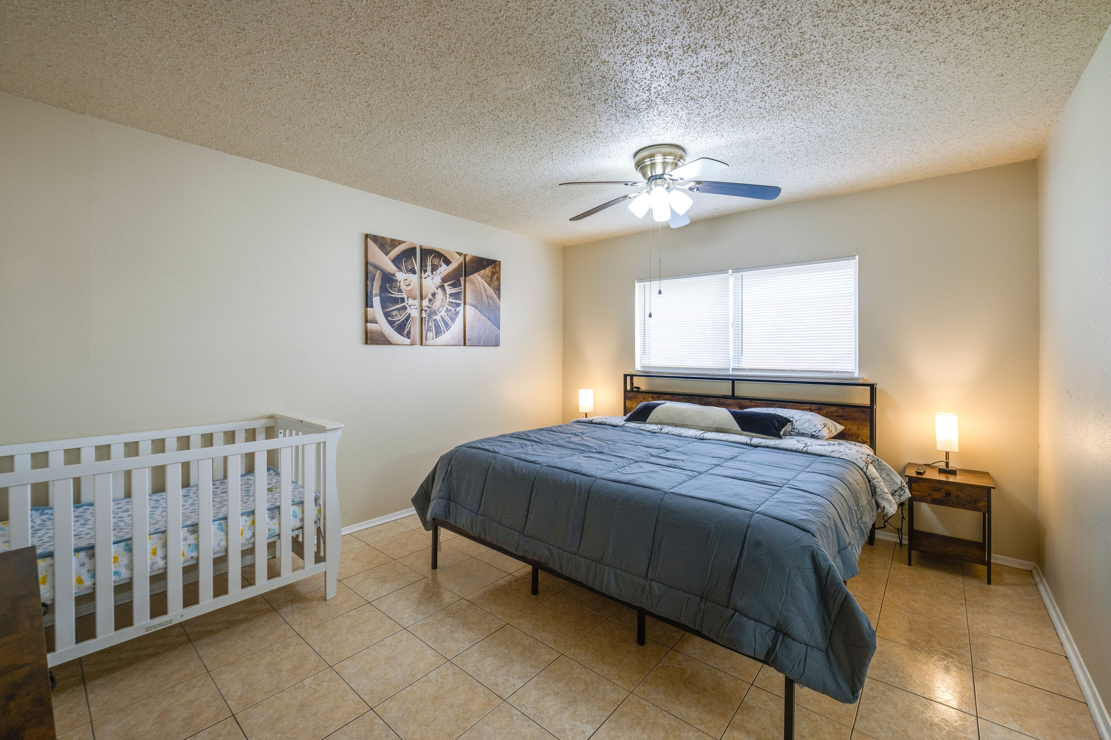 Bedroom | King Bed | Smart TV