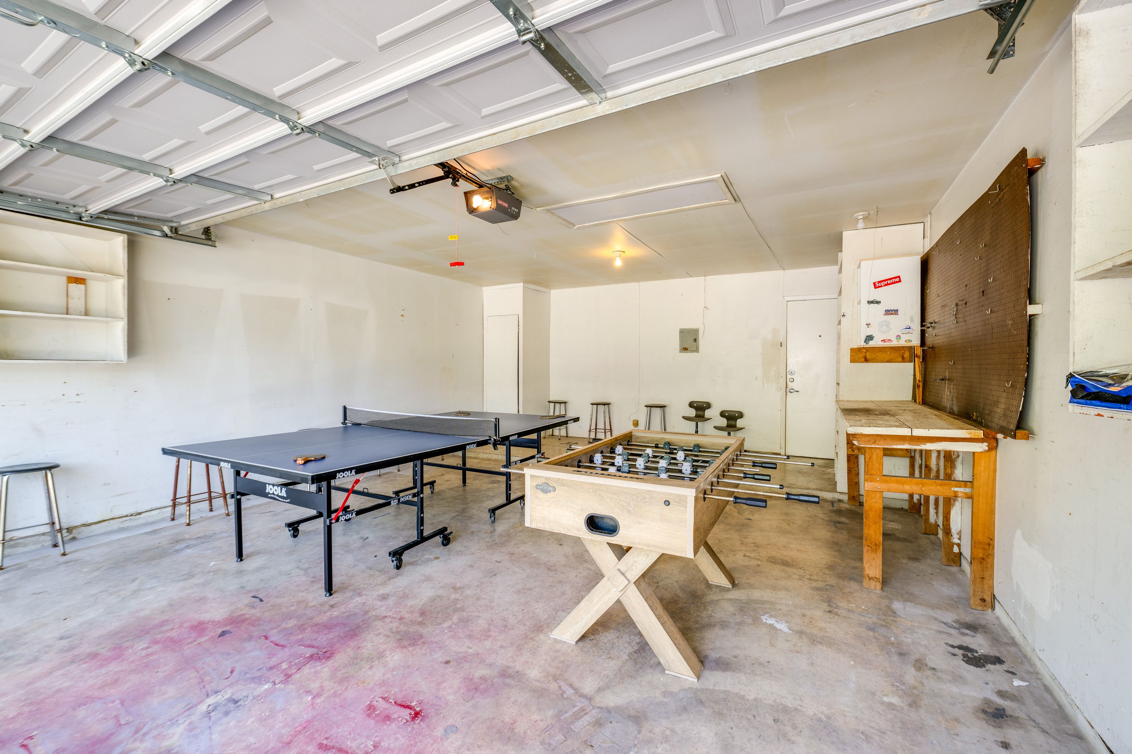 Garage | Game Room