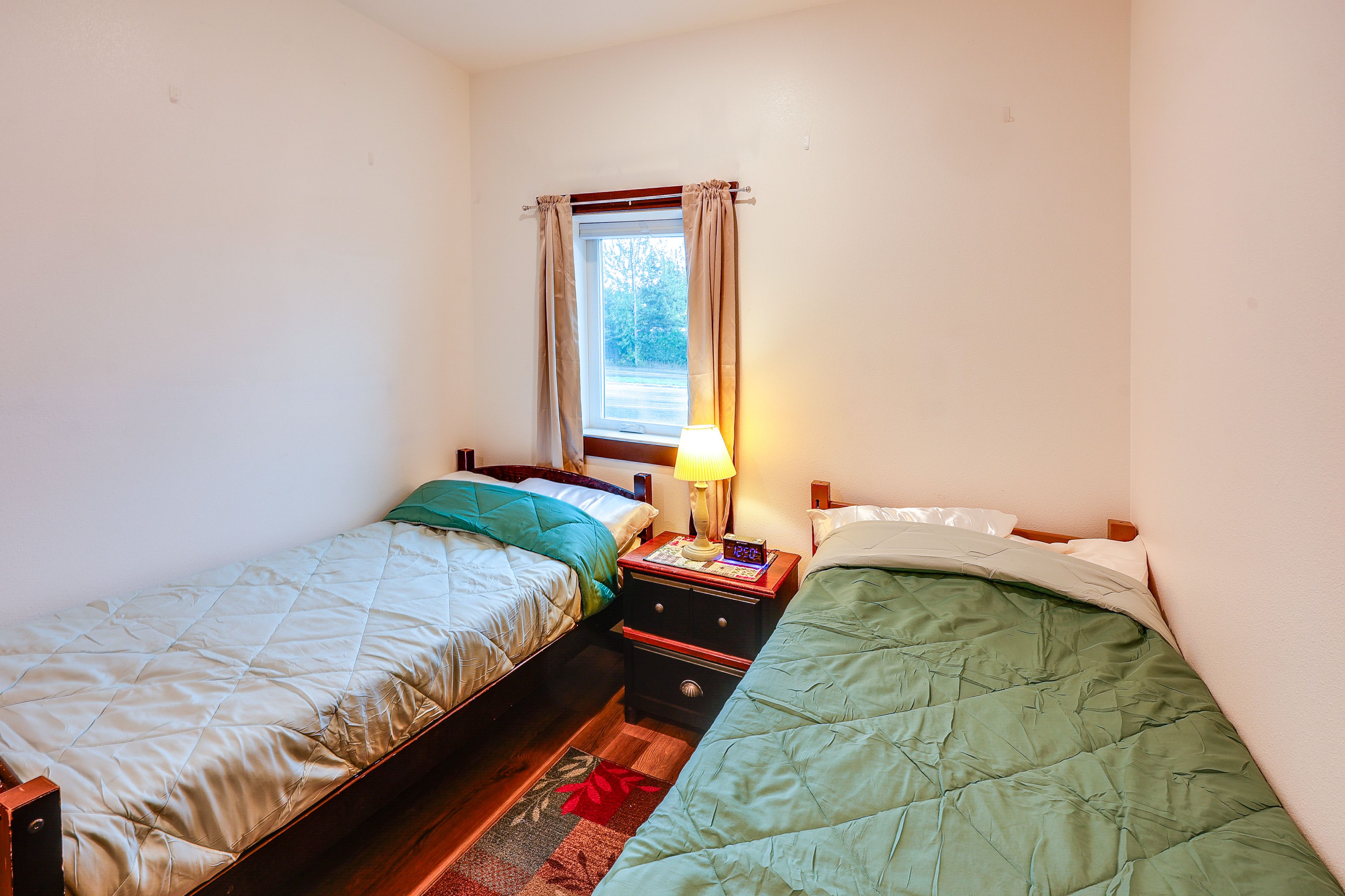 Bedroom | 2 Twin Beds