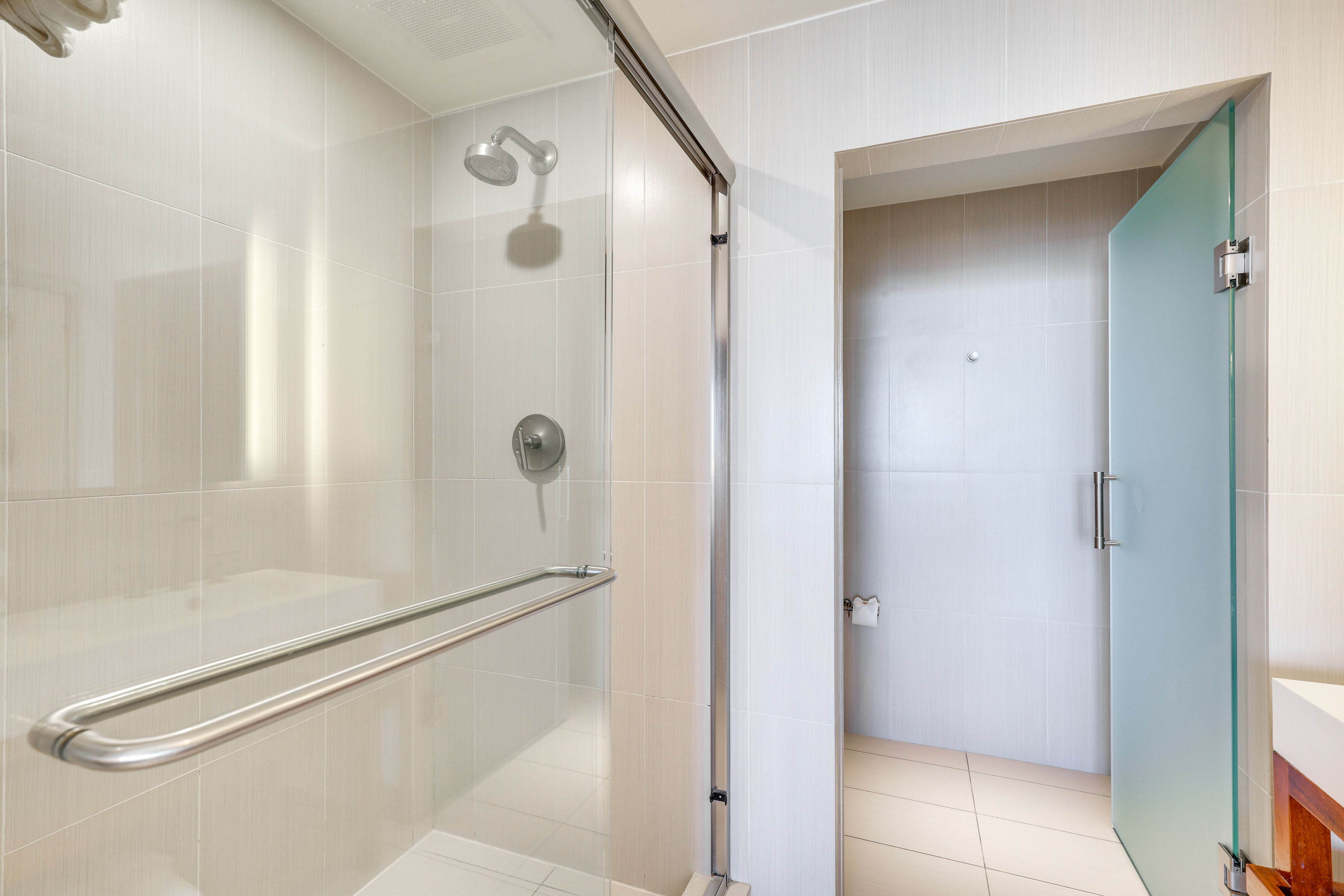 UNIT 3 | En-Suite Bathroom | Complimentary Toiletries