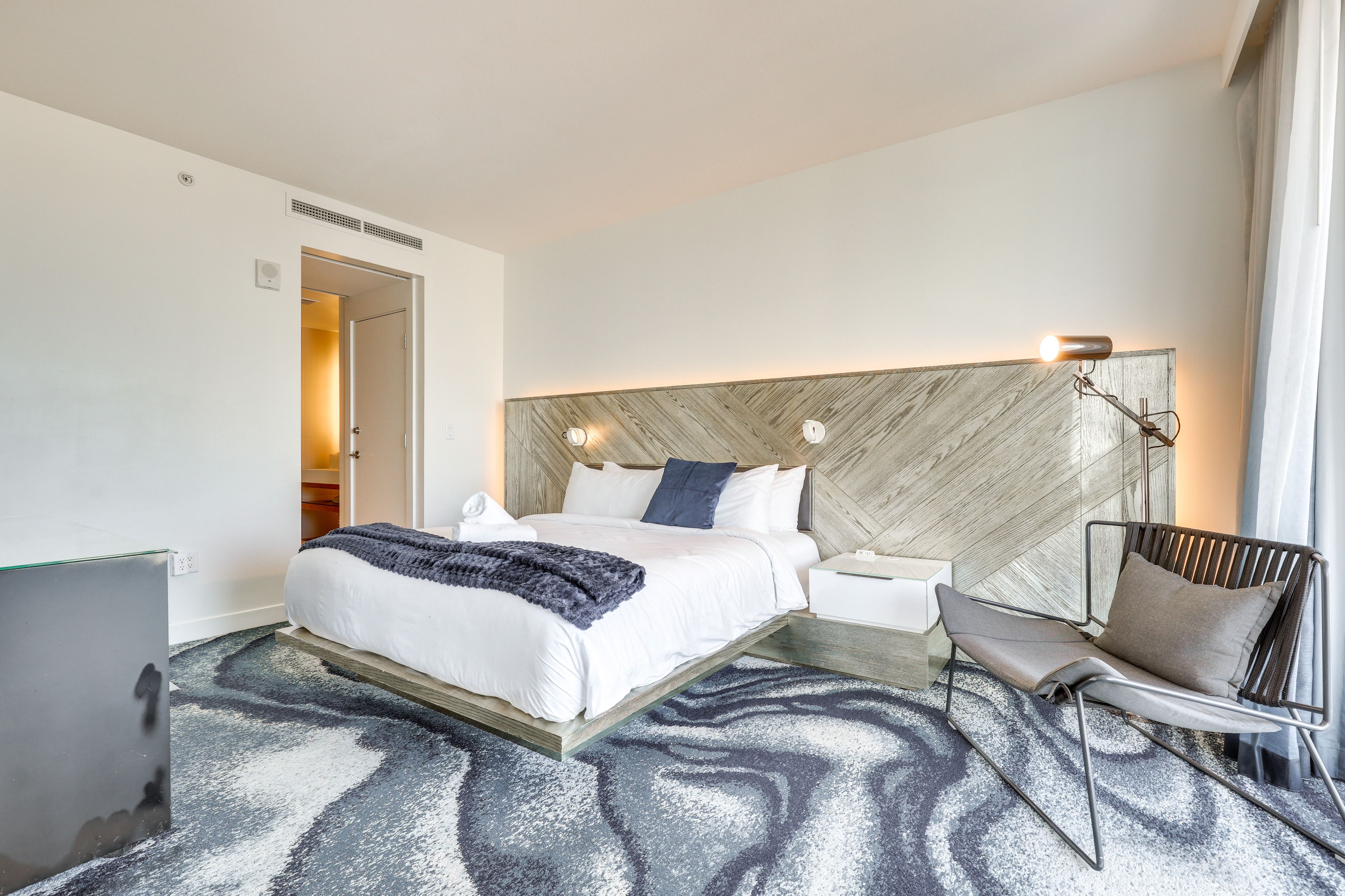 UNIT 1 | Bedroom 2 | King Bed | Smart TV