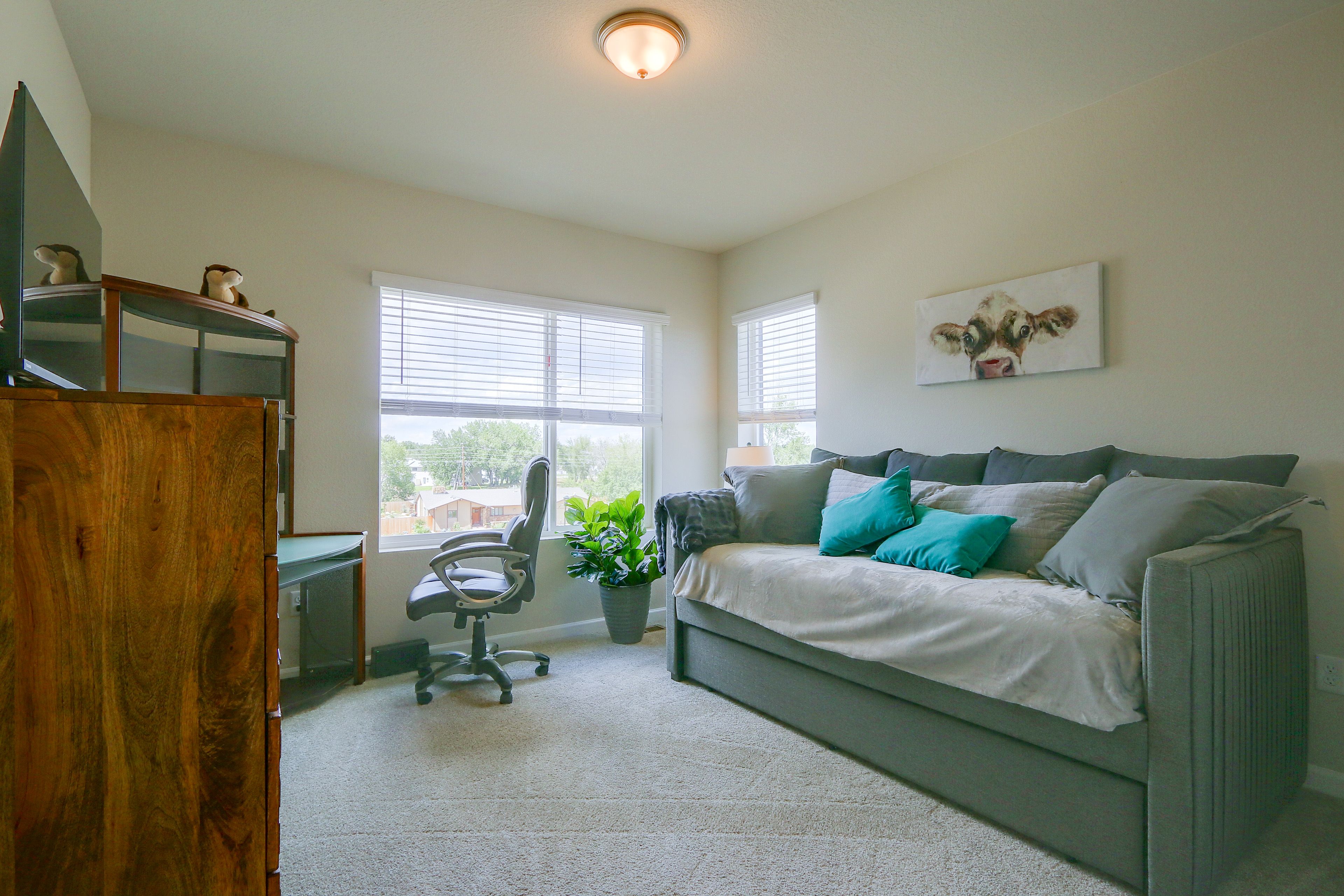 Bedroom 3 (Office) | Twin Daybed w/ Twin Trundle | 3rd Floor