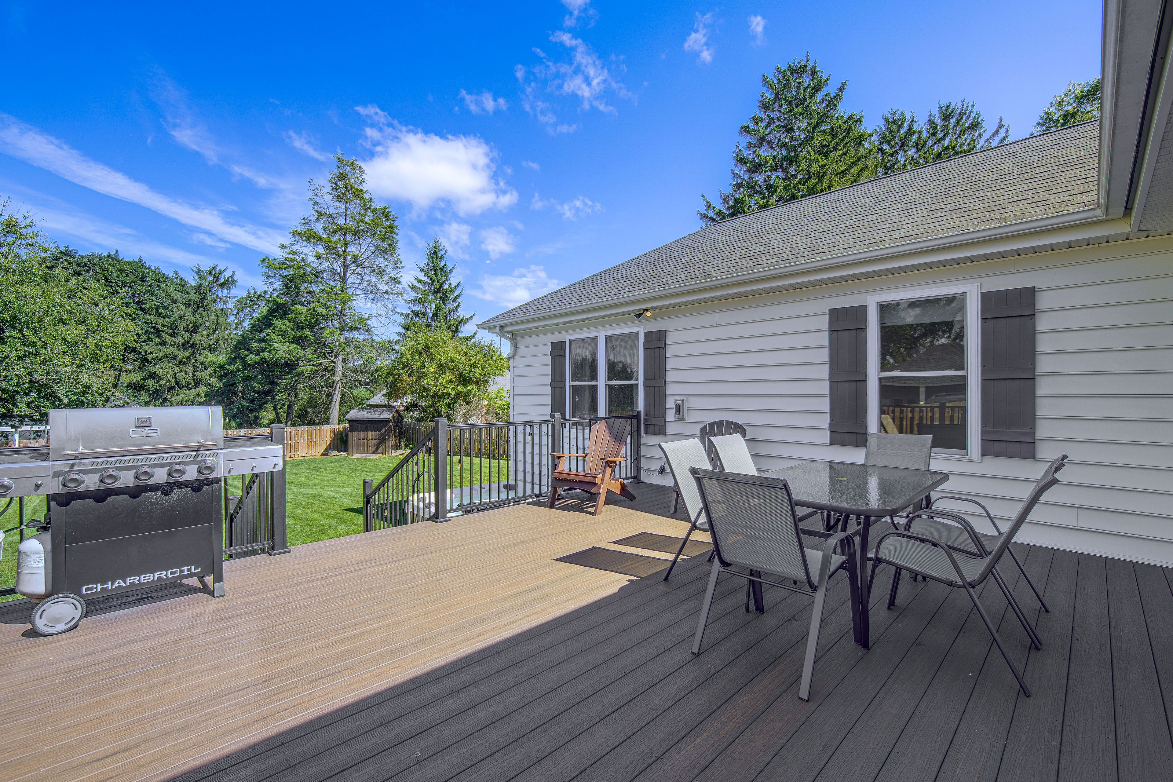 Deck | Single-Story Home